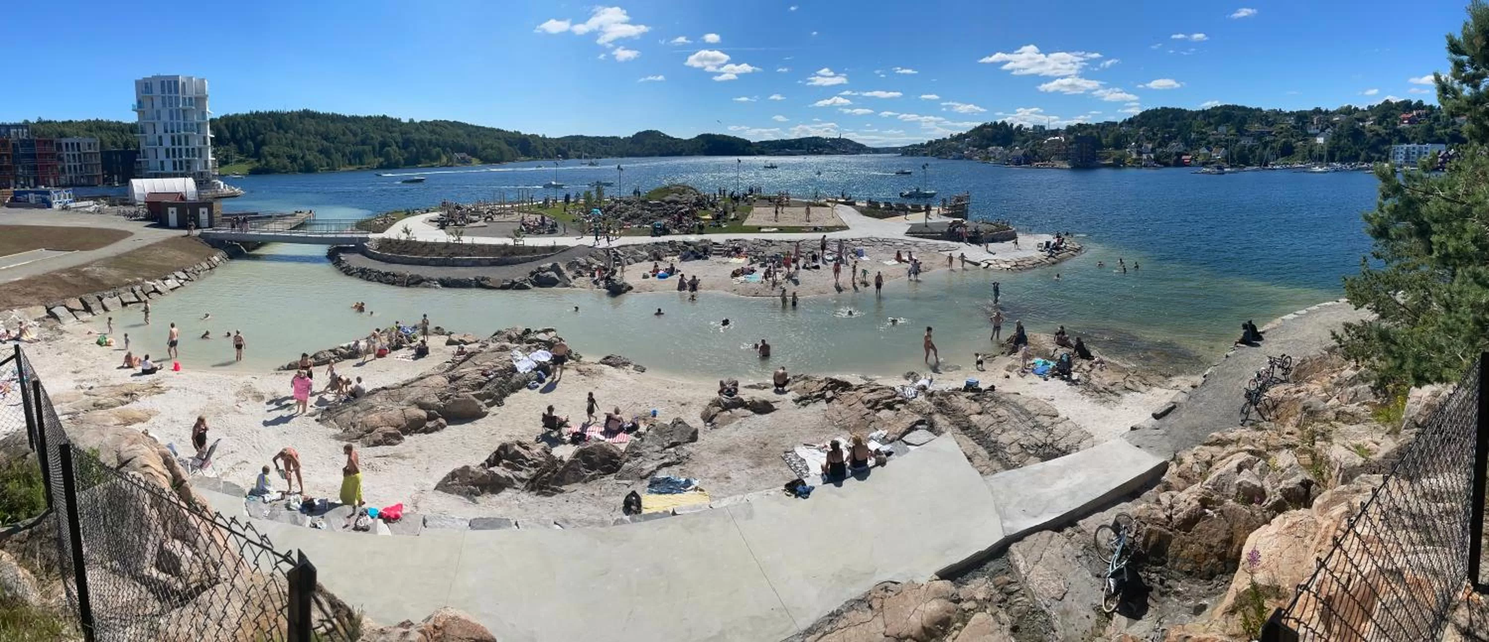 Beach in Krøgeneslåven Microtel
