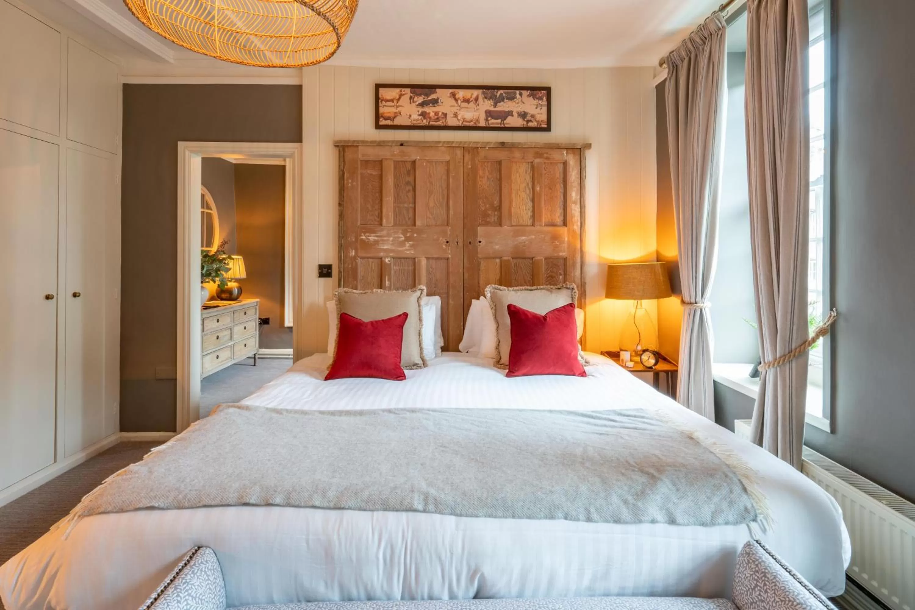 Bed in The George Inn & Plaine