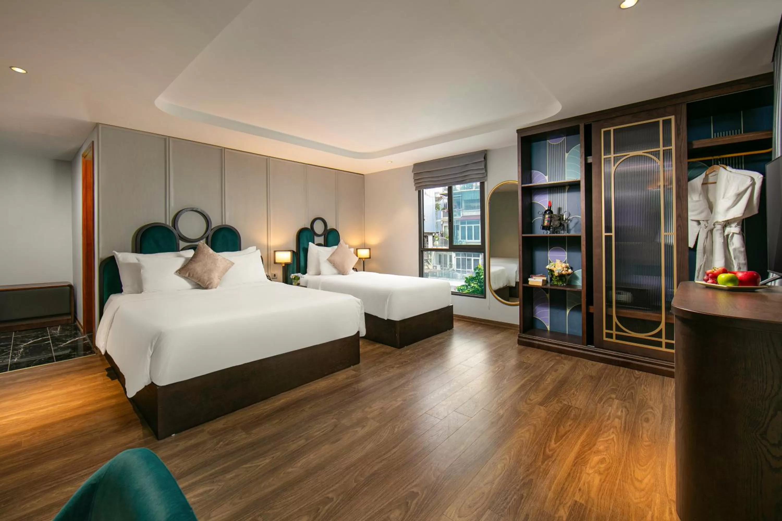 Photo of the whole room, Bed in MAY DE VILLE Lakeside Hotel