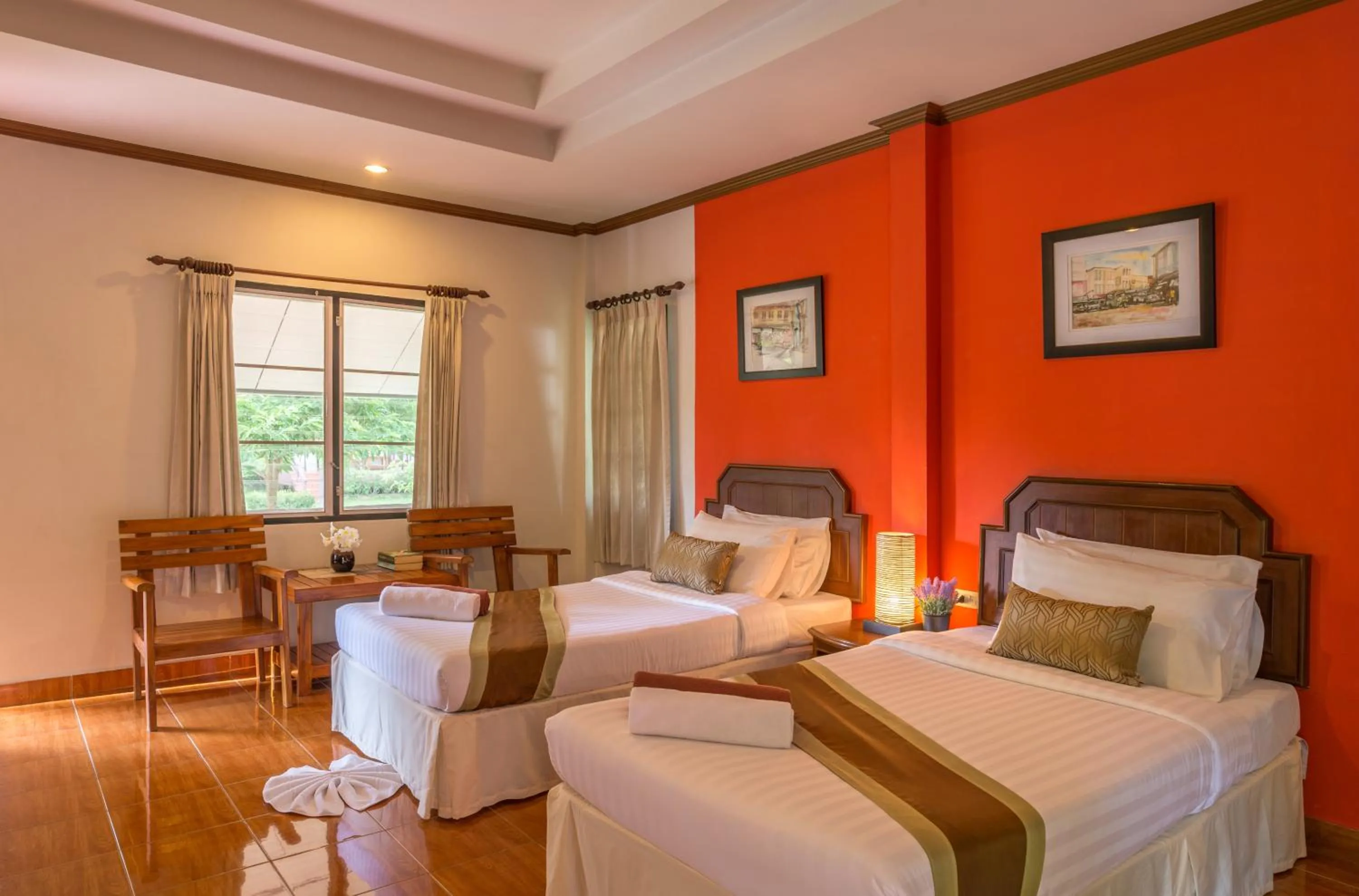 Bed in Lanta Manda Resort