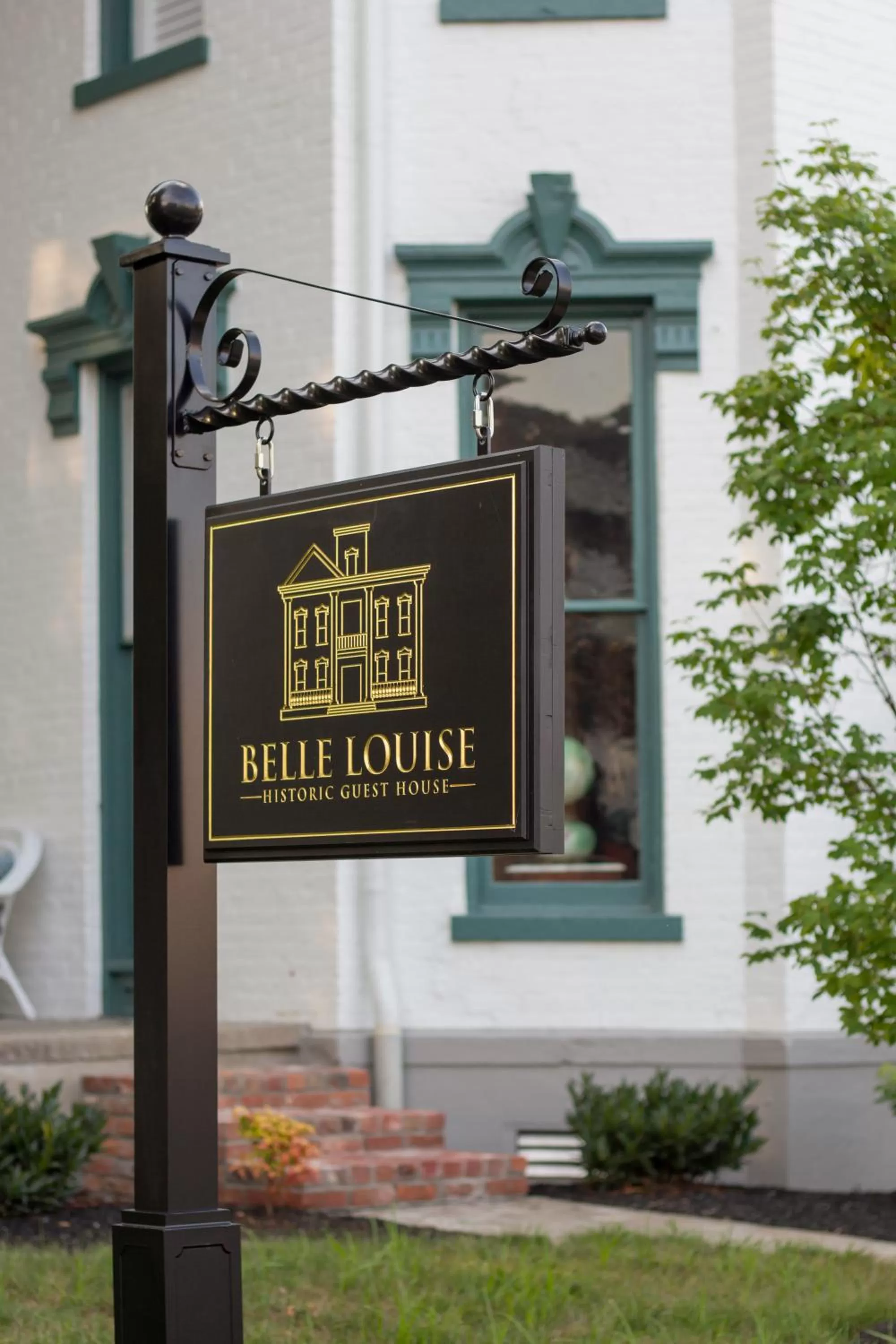 Belle Louise Historic Bed & Breakfast