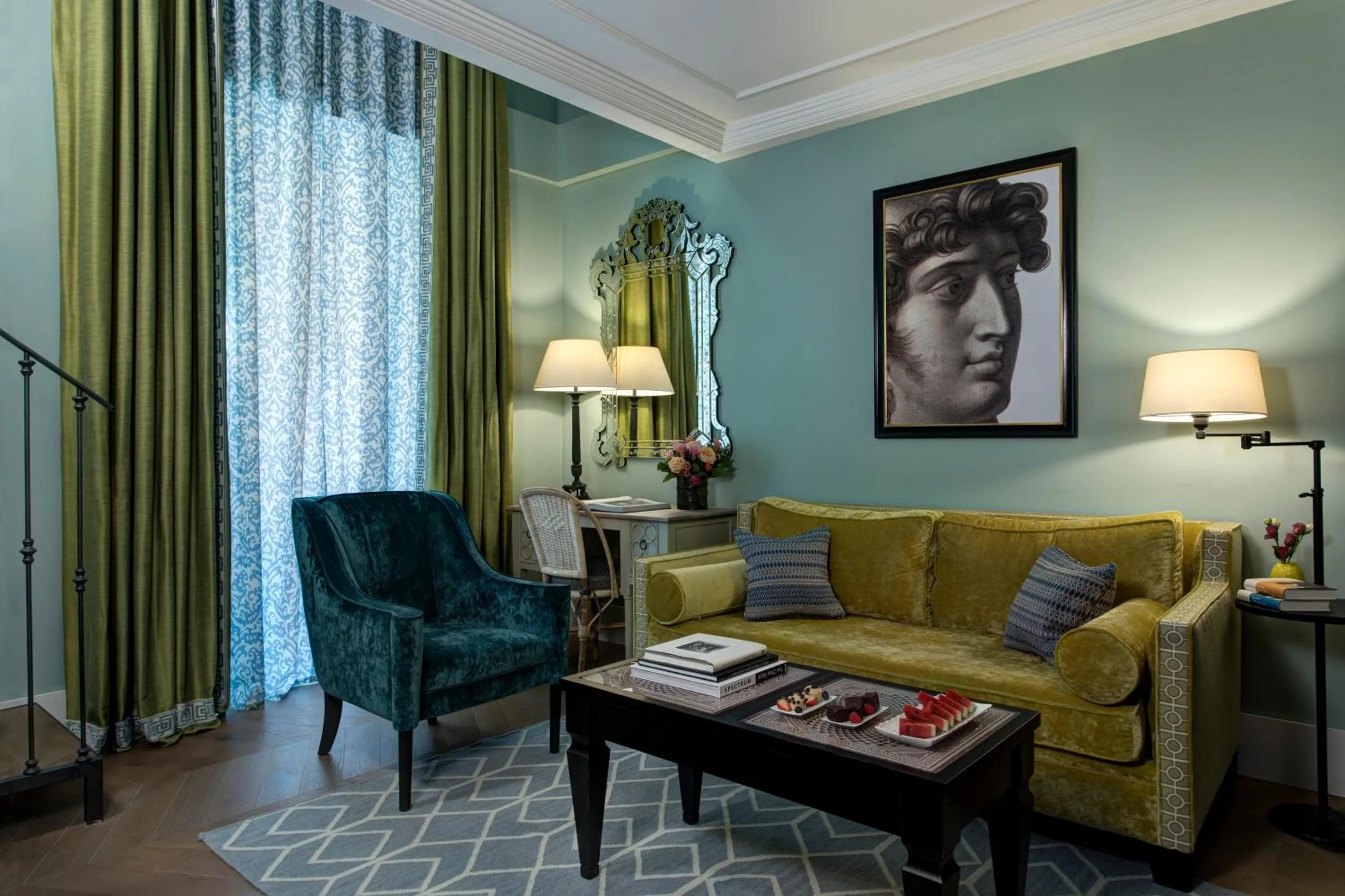 Living room in Rocco Forte Hotel De La Ville