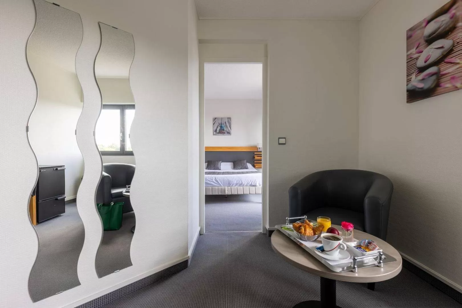 Seating area, Bed in Abor Hôtel, Mont de Marsan