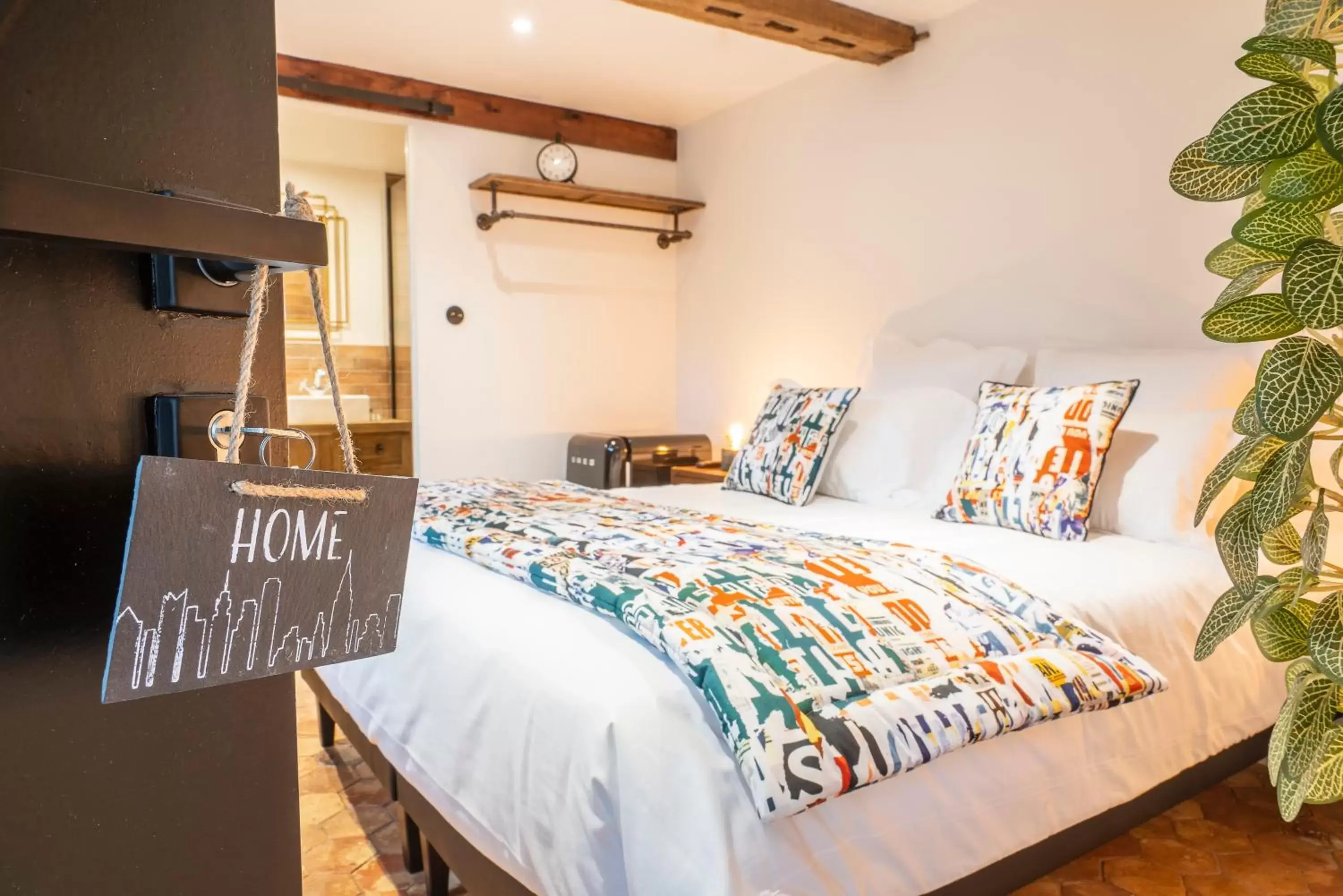 Double Room with Private Bathroom in La Maison du Corsaire Double Room with Private Bathroom in La Maison du Corsaire