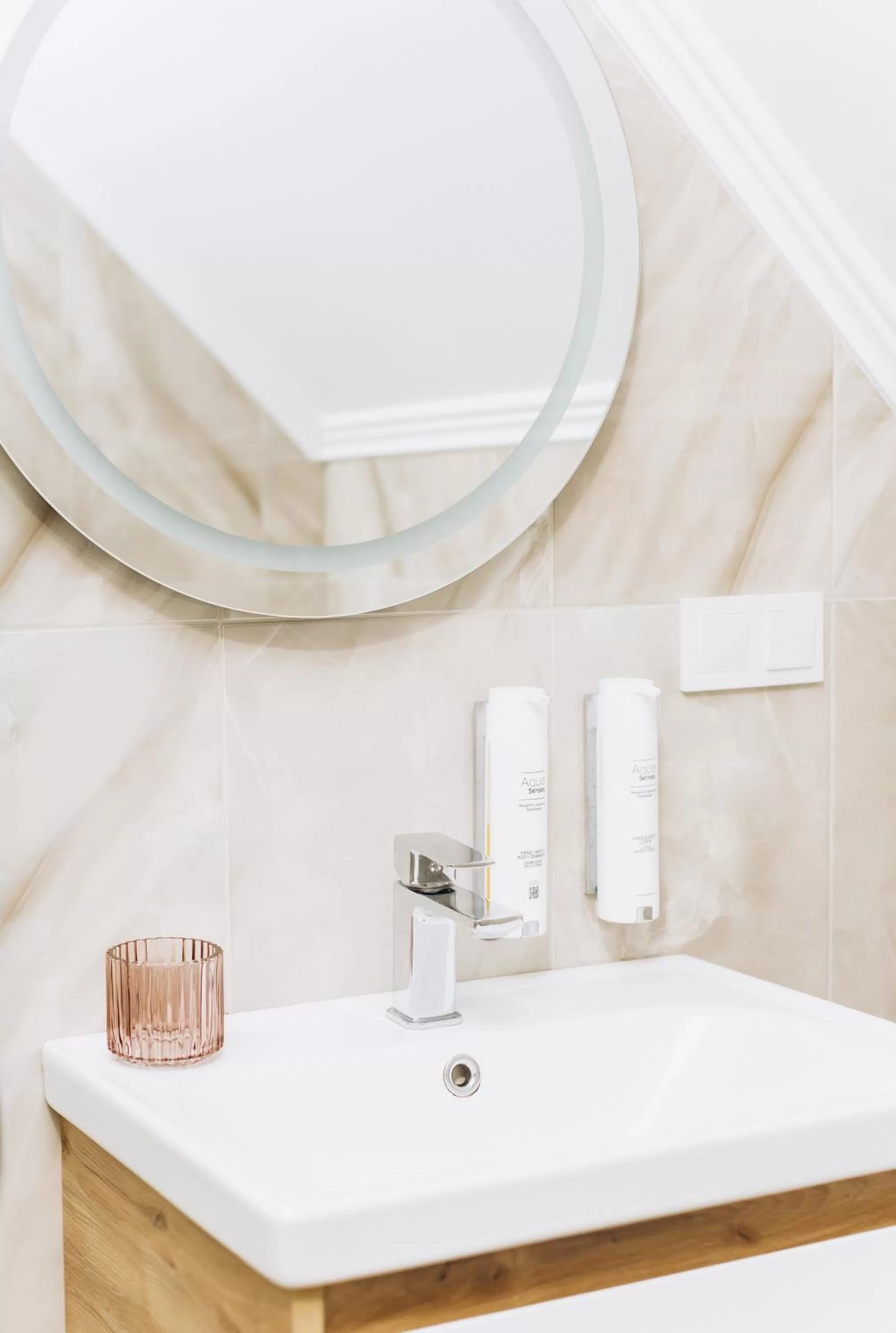 Bathroom in Eduard Hotel