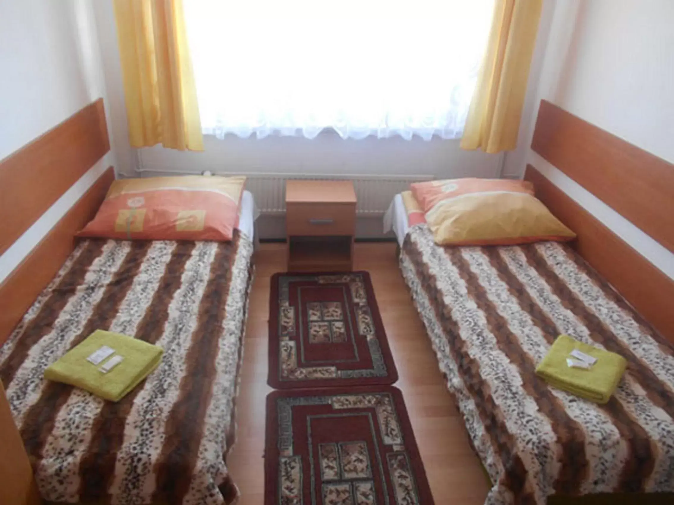 Double Room with Shared Bathroom in Hotelik Gościnny Double Room with Shared Bathroom in Hotelik Gościnny