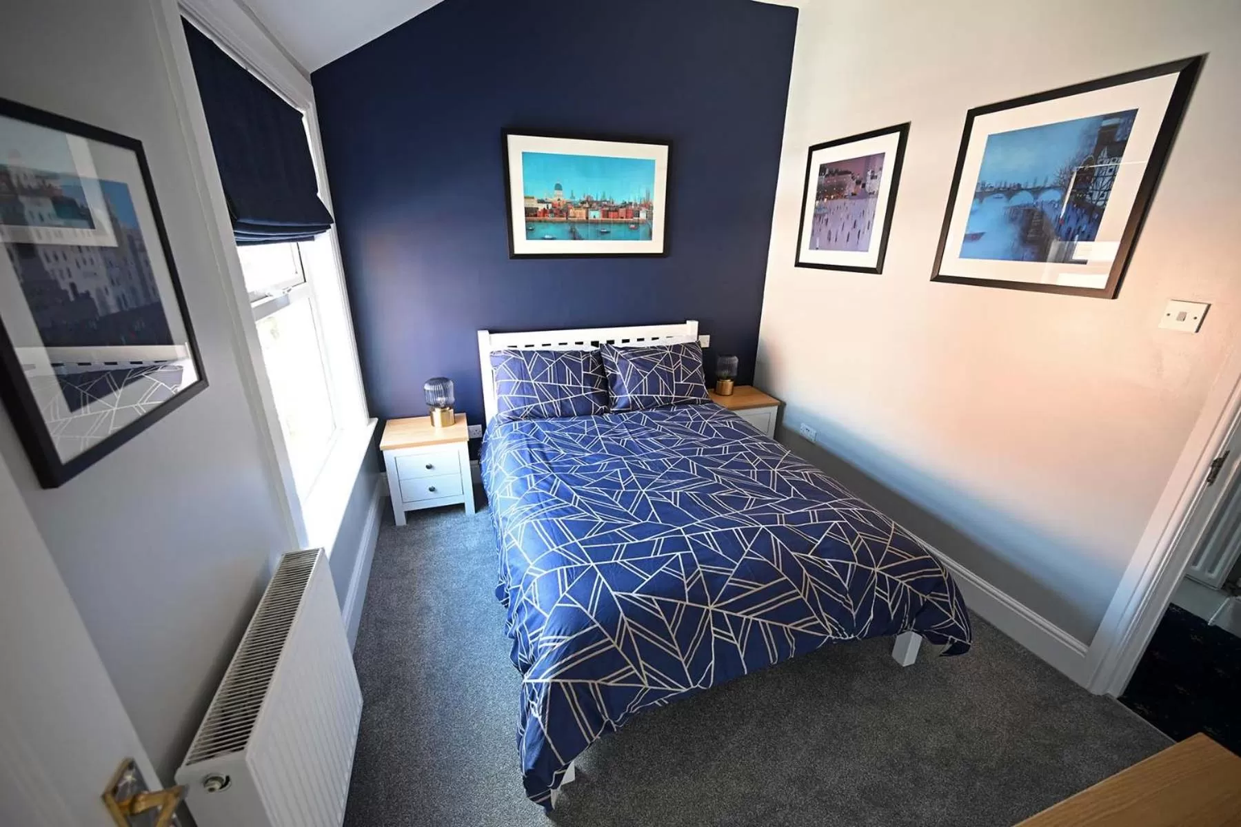 Bedroom, Bed in The Hathaways