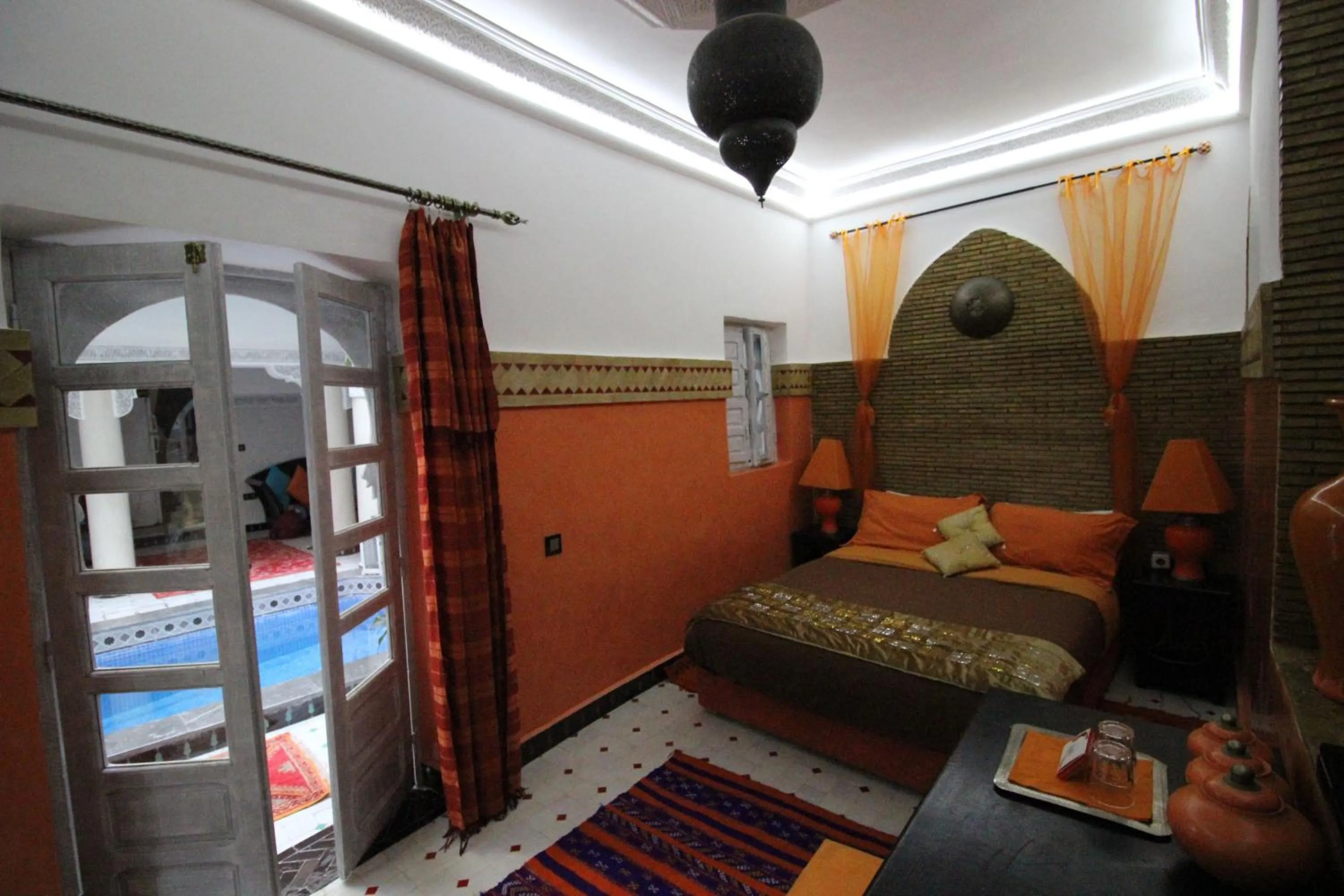 Photo of the whole room, Bed in Riad Eloise