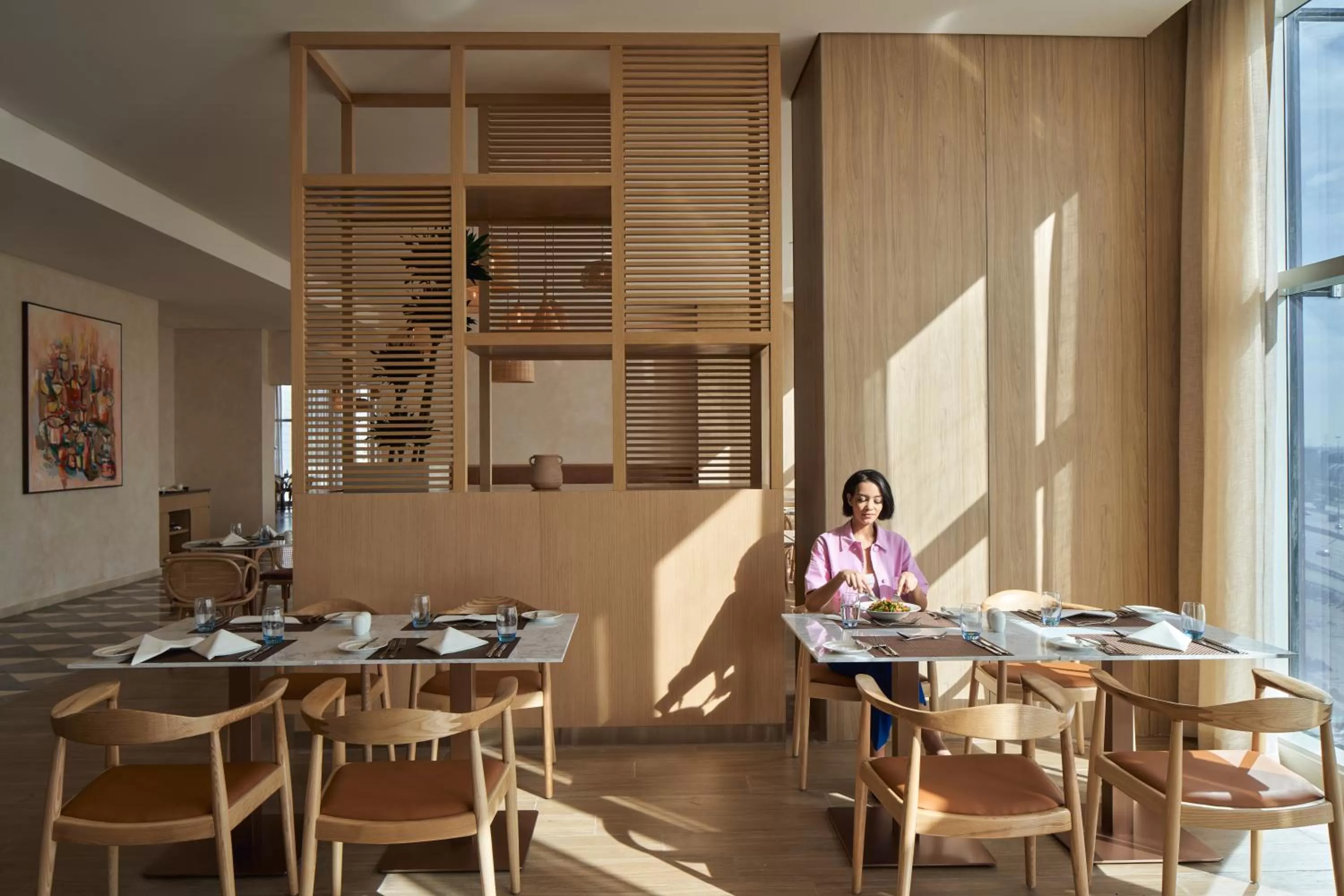 Restaurant/places to eat in Novotel Jumeirah Village Triangle