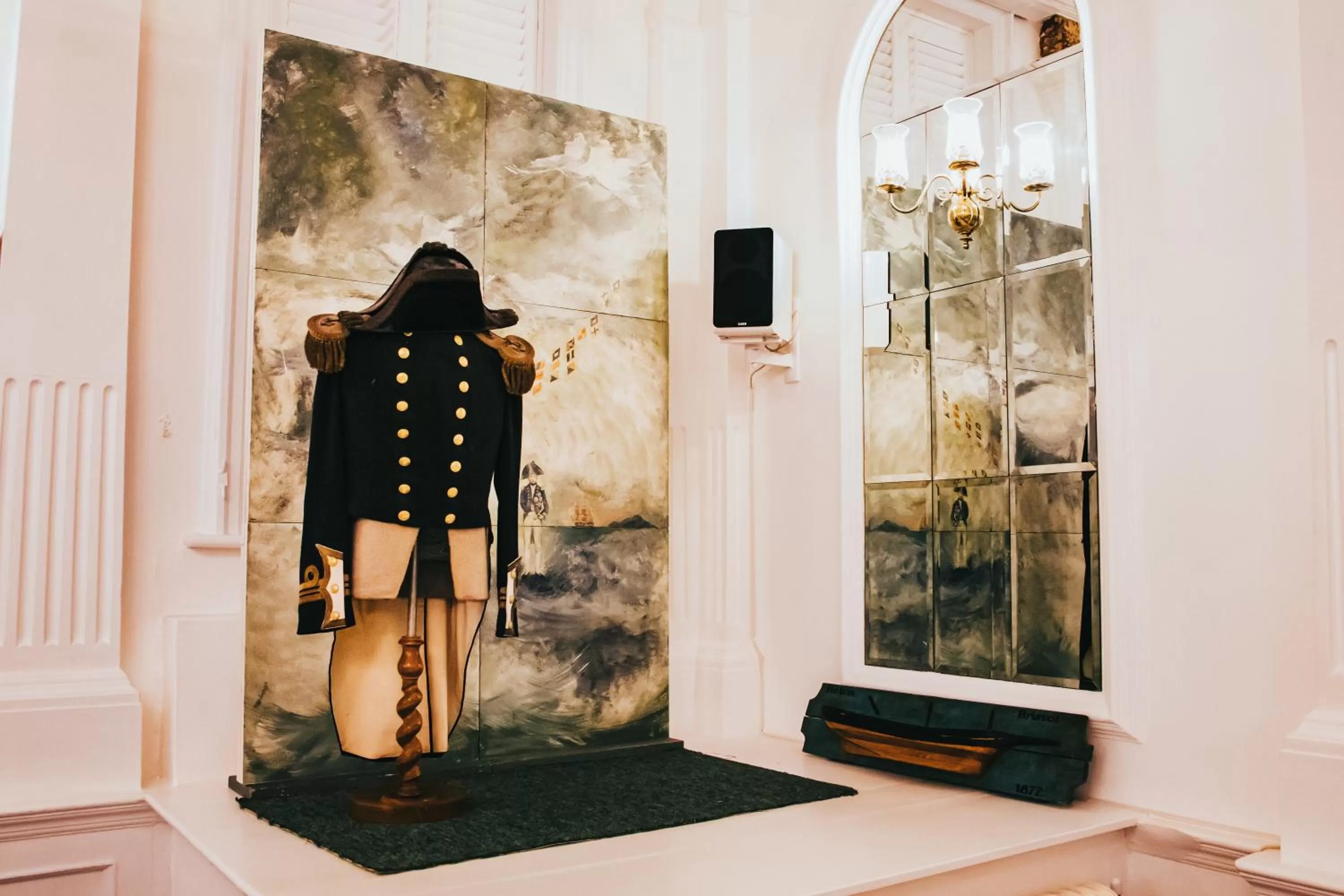 Restaurant/places to eat in Keppels Head Hotel