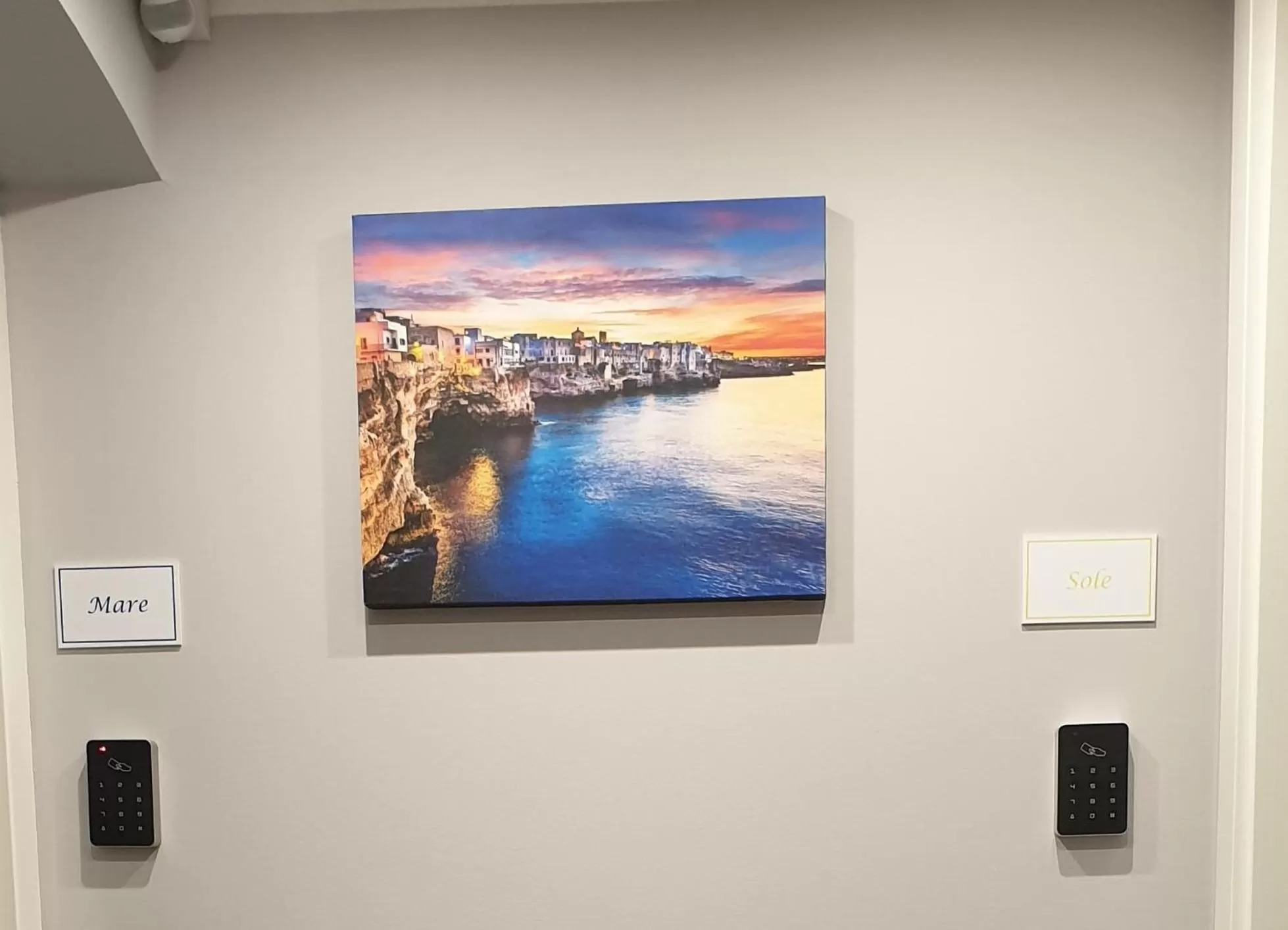 TV/Entertainment Center in Levante 171