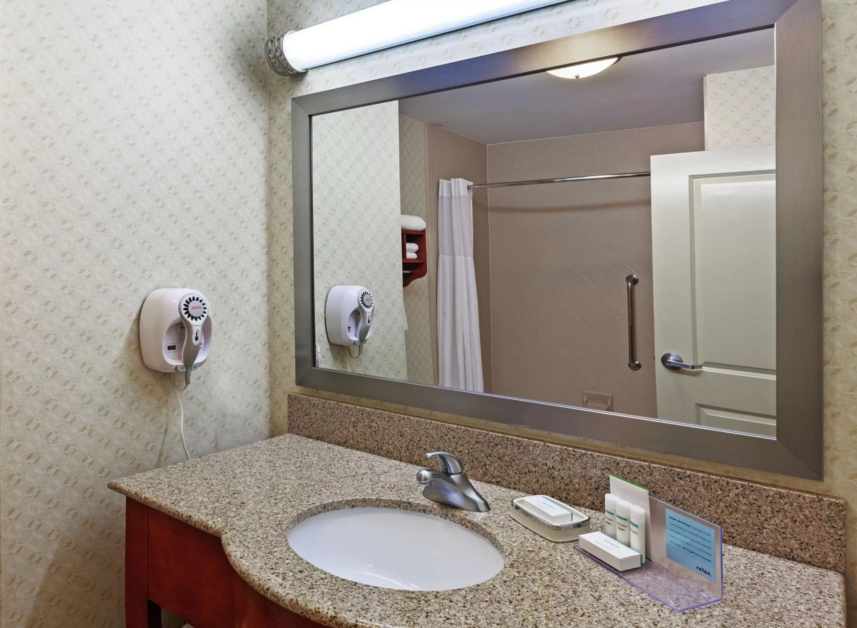 Bathroom in Hampton Inn & Suites El Paso West