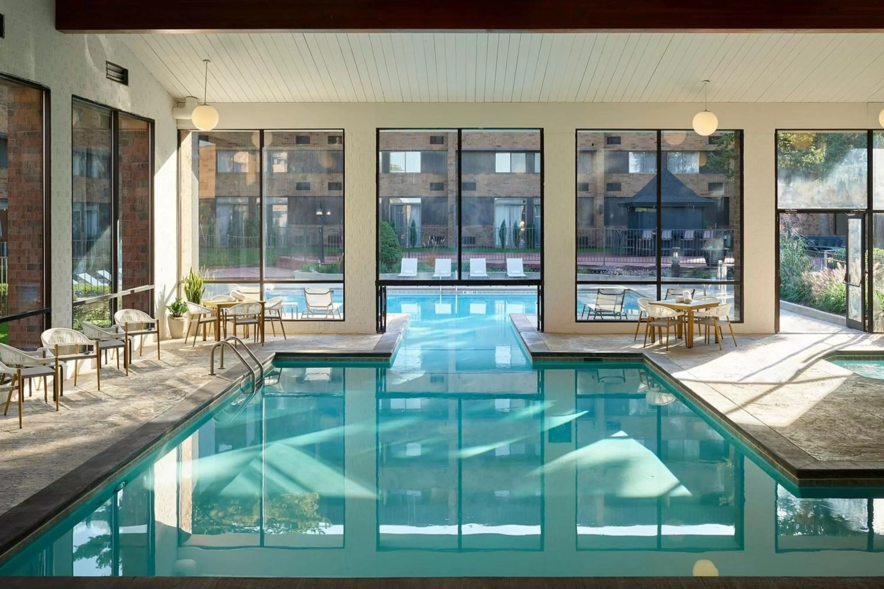 Area and facilities in Sheraton Grand Rapids Airport Hotel