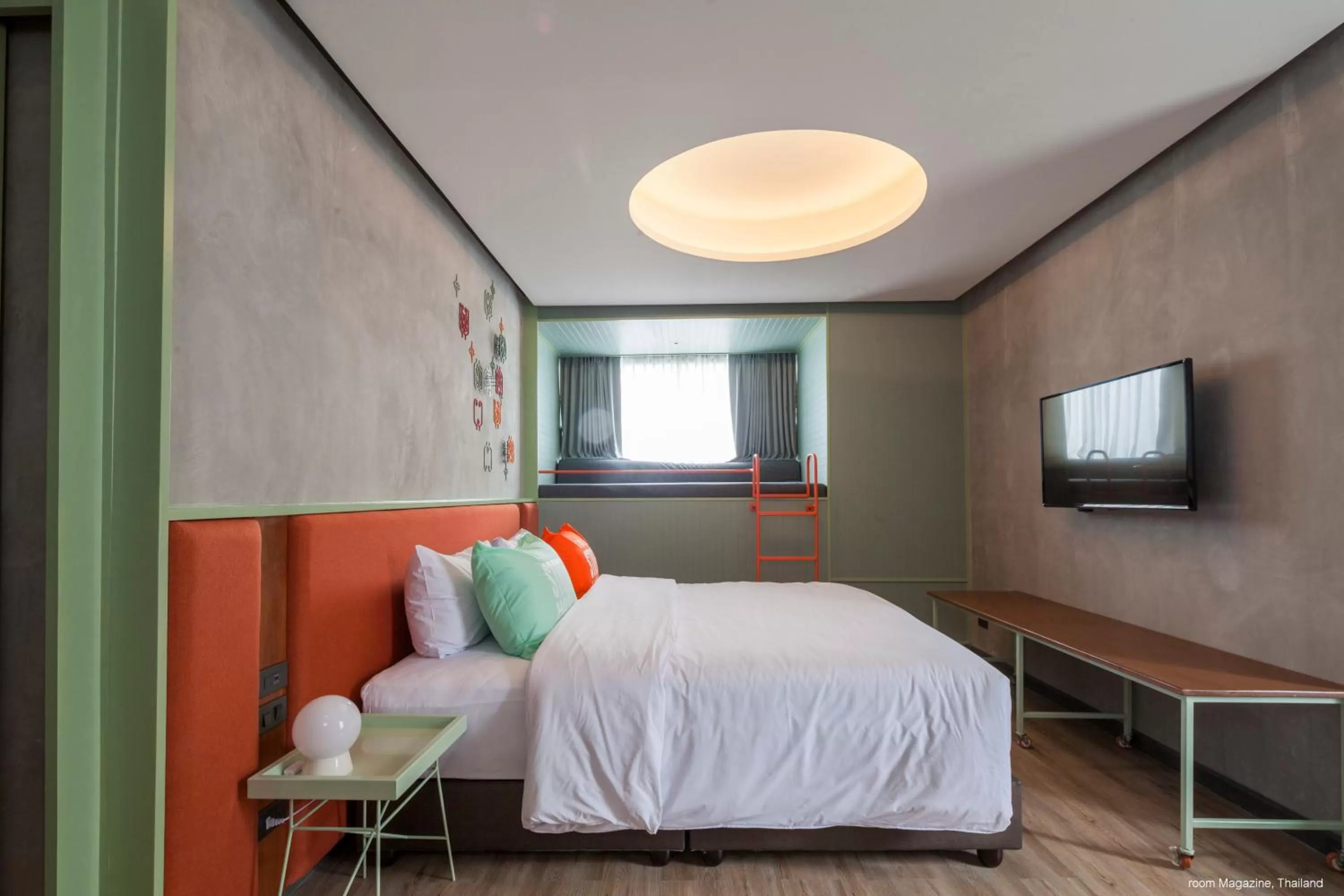 Bed in Samsen Street Hotel