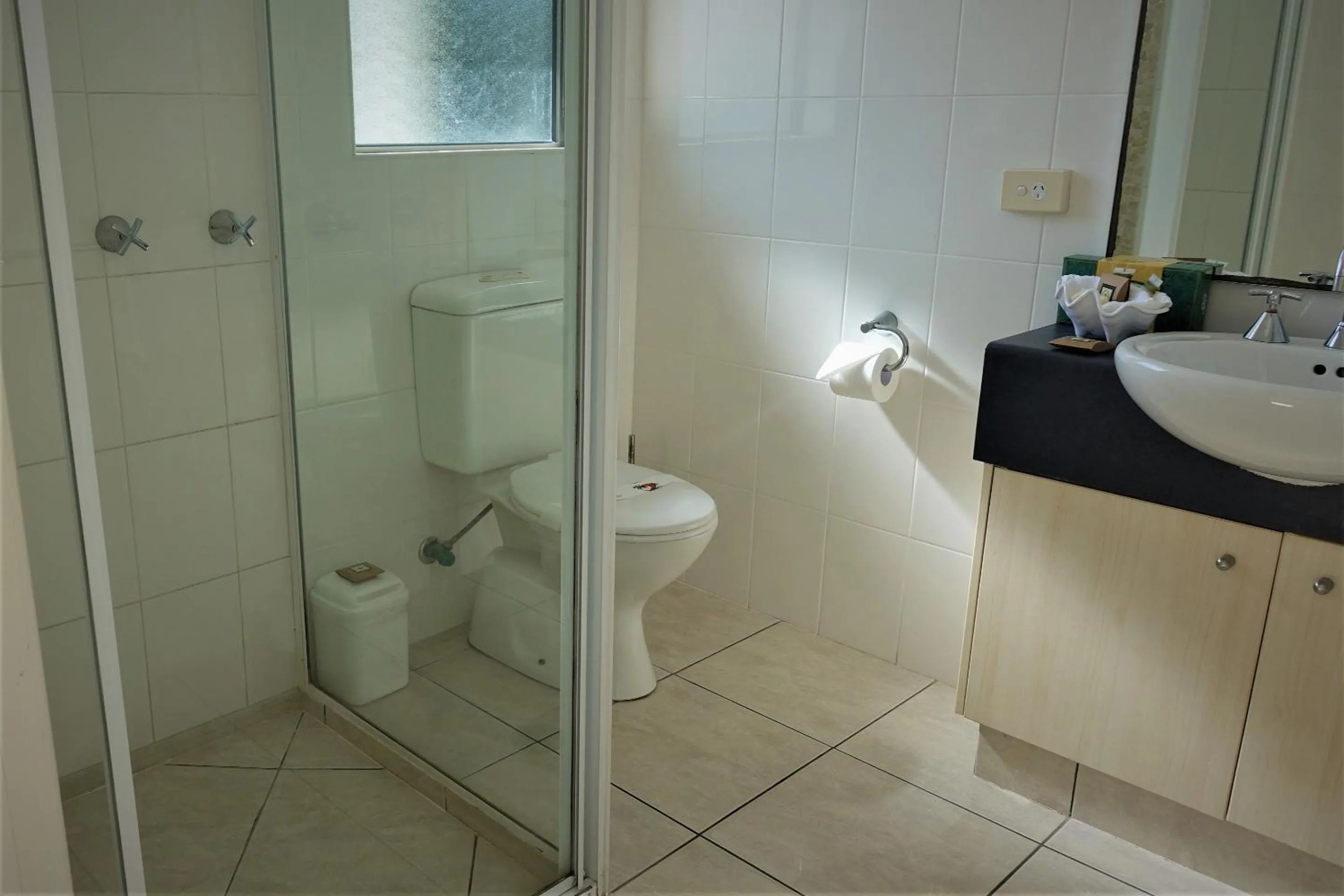 Bathroom in Pacific Palms Motor Inn