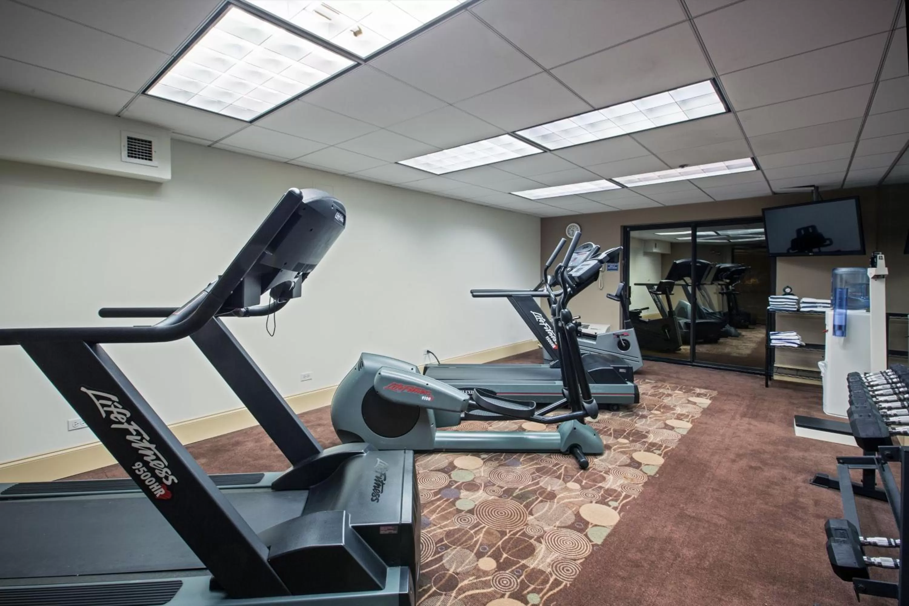 Fitness centre/facilities in Holiday Inn Express Schaumburg-Rolling Meadows by IHG
