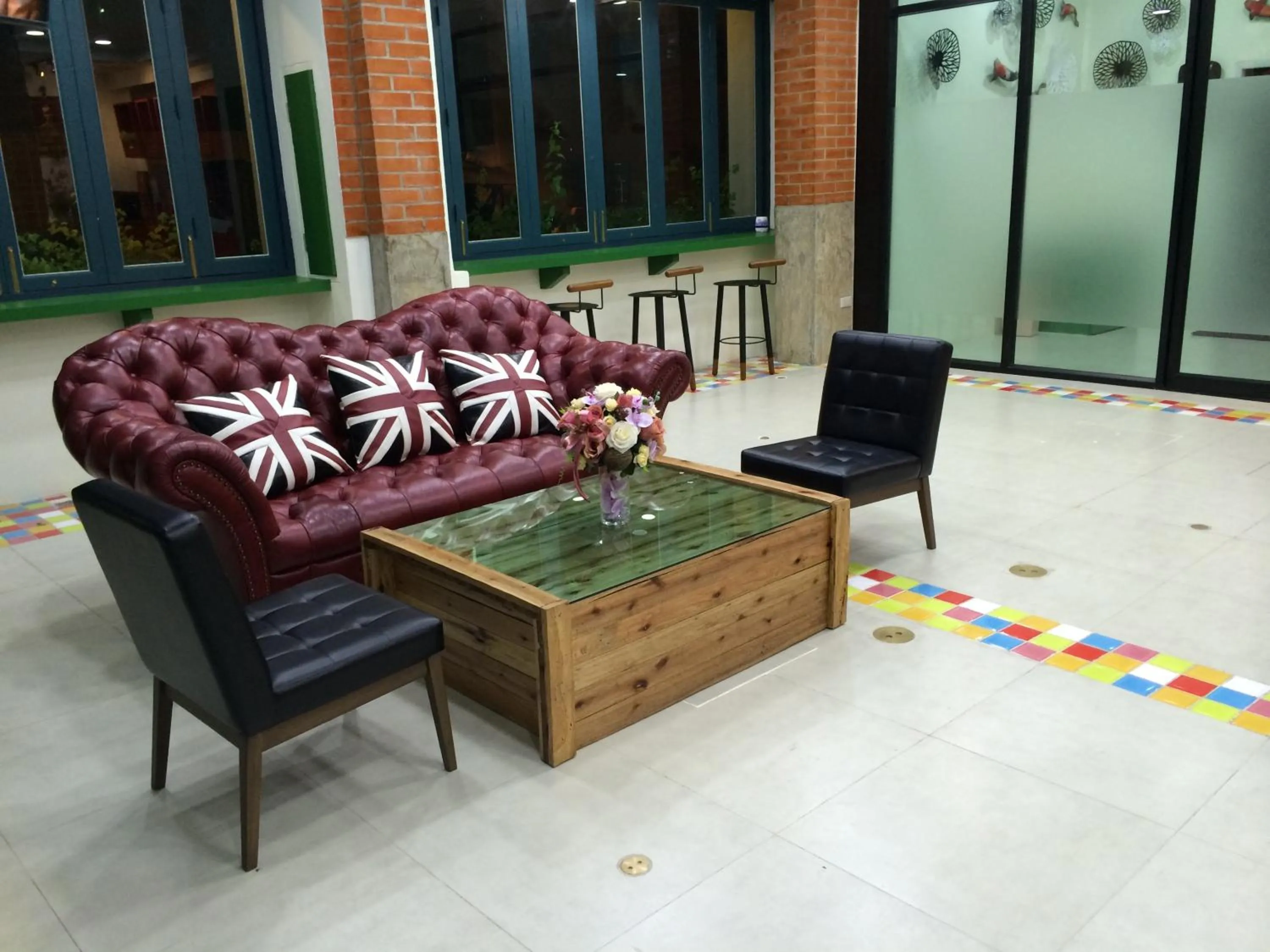 Communal lounge/ TV room in The Seven Luck