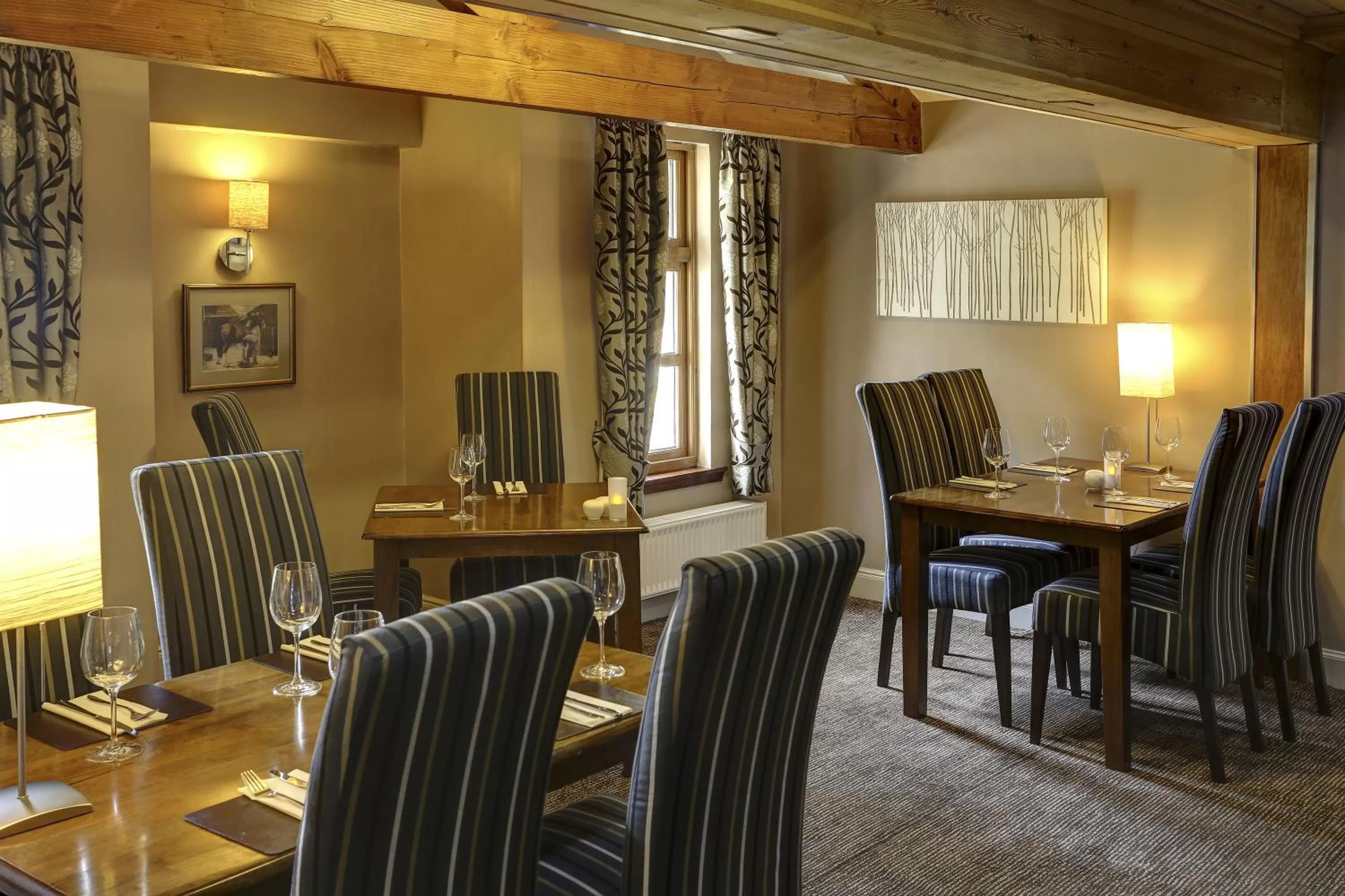 Dining area in All Seasons Philipburn, BW Signature Collection