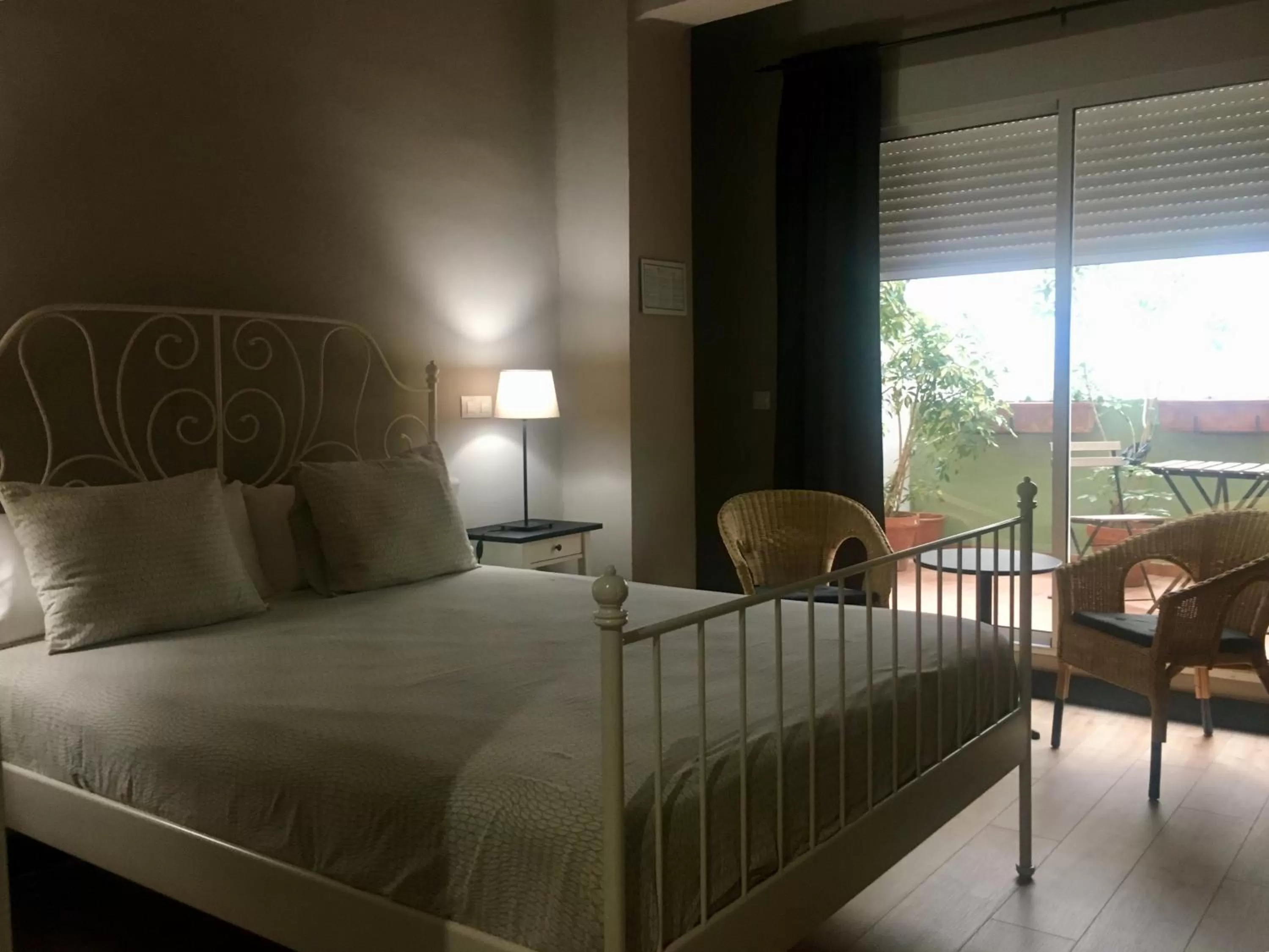 Patio, Bed in MD Modern Hotel - Jardines