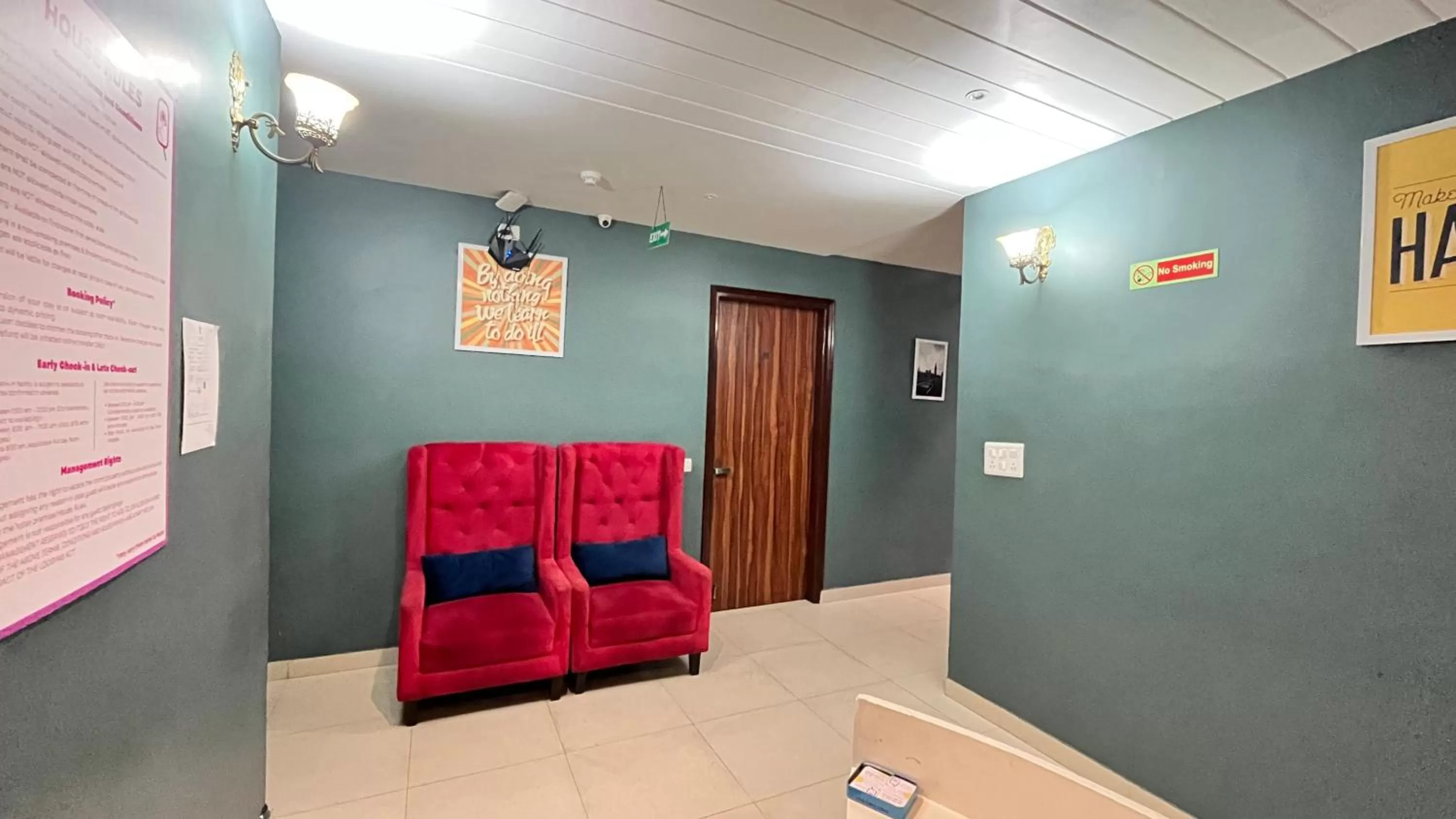 Living room, Seating Area in Qotel Hotel Church House Rohini Sector 15