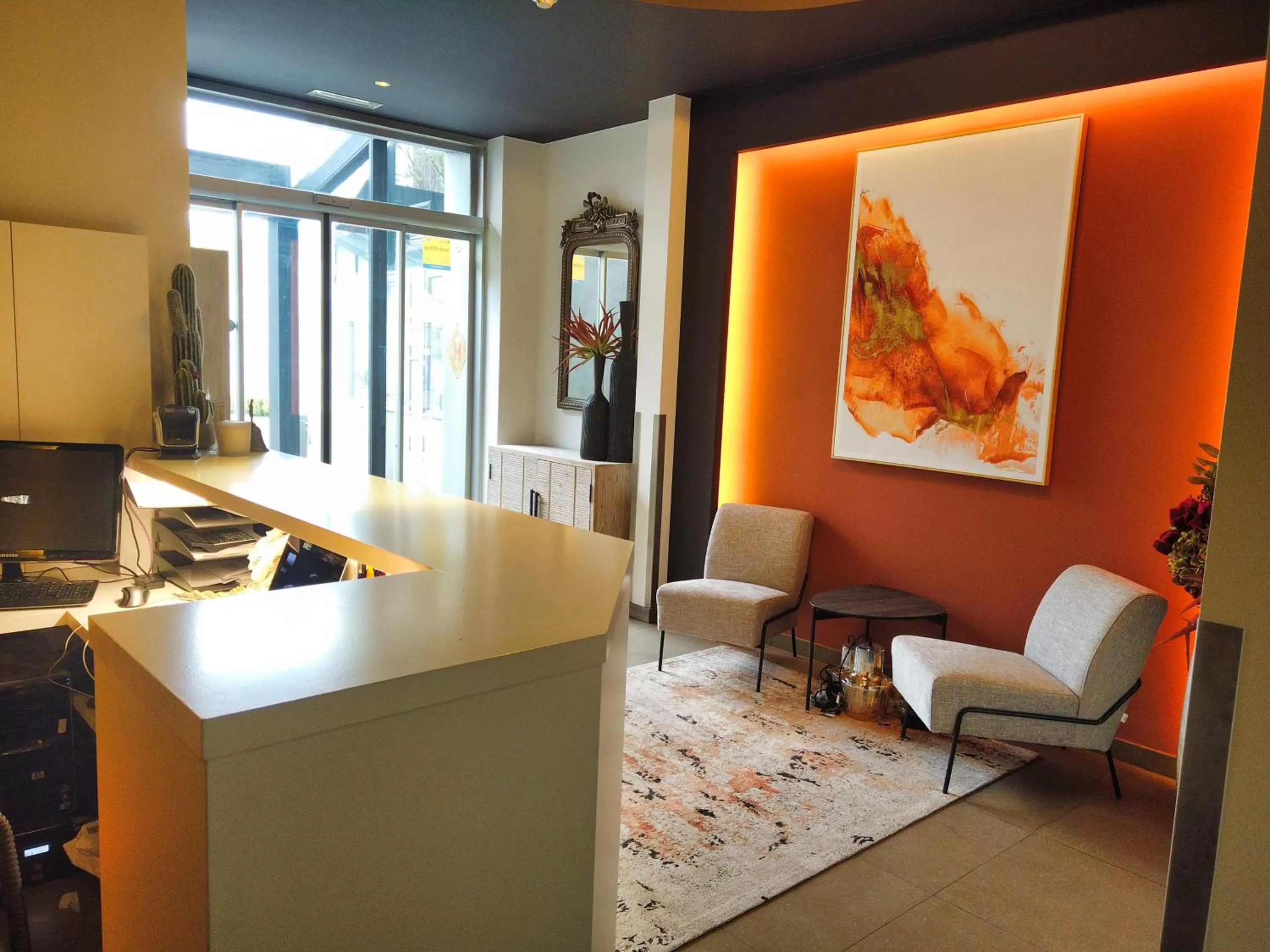 Seating area in Hotel Bliss