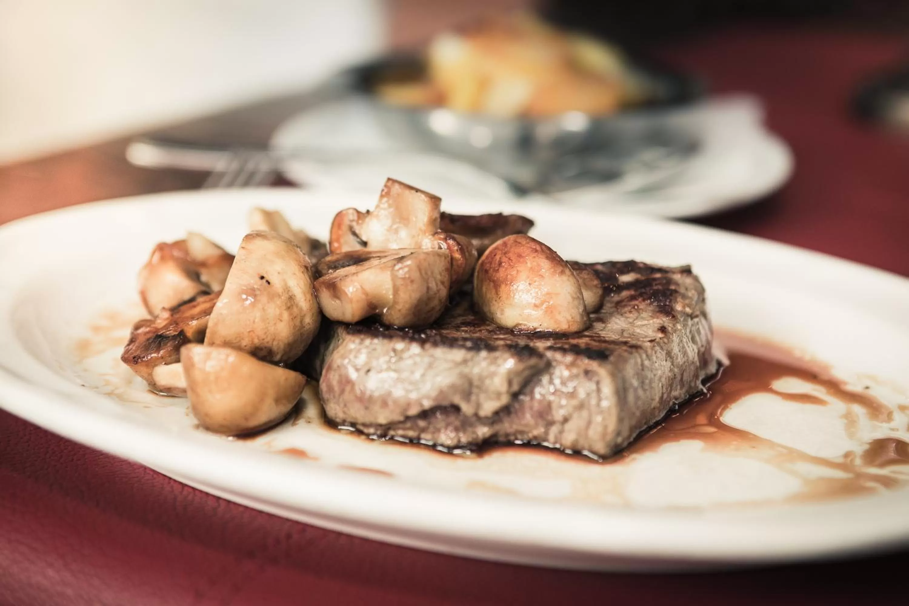 Restaurant/places to eat in Hotel Allegra