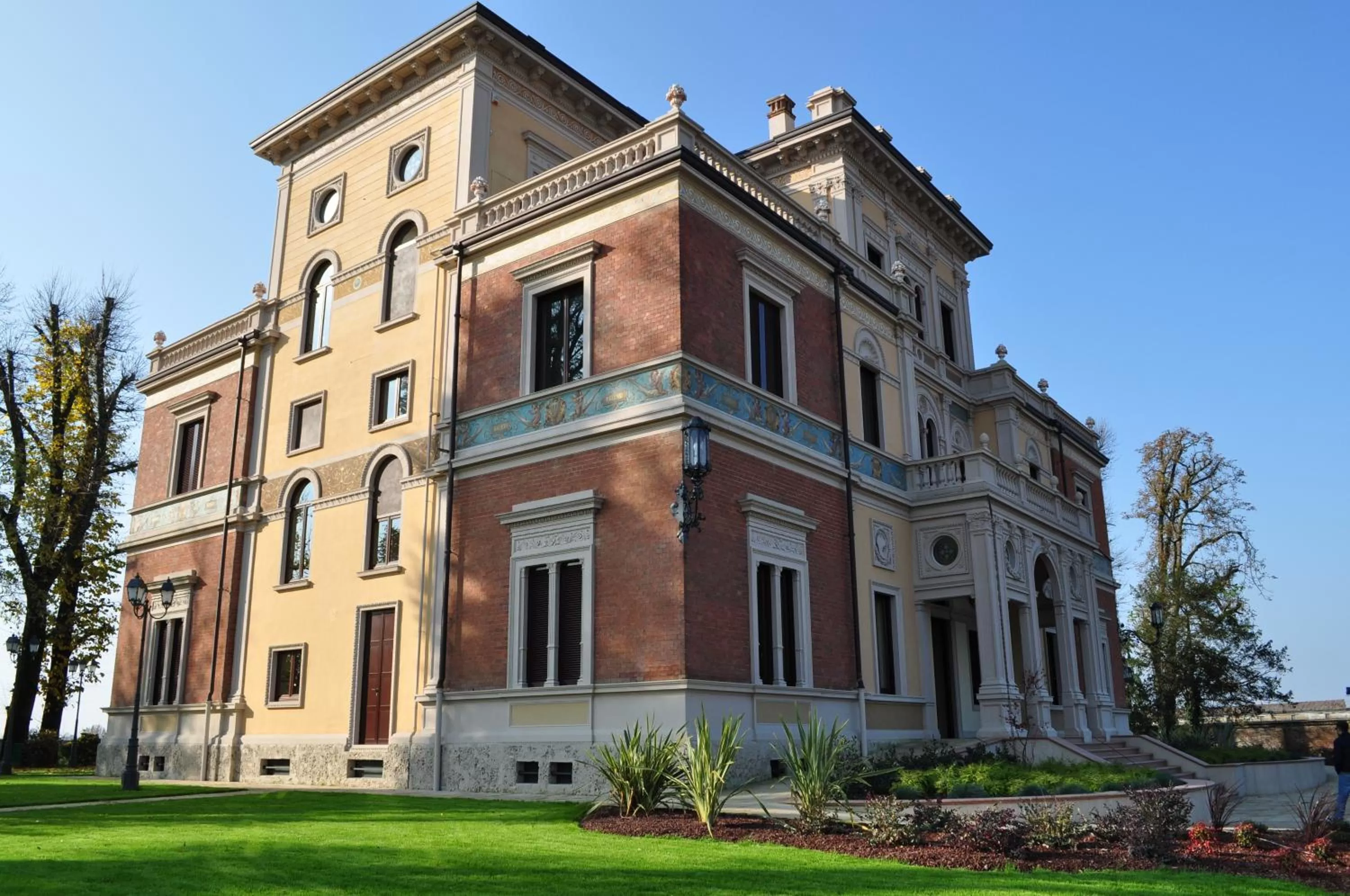 Facade/entrance in Hotel Villa Borghesi