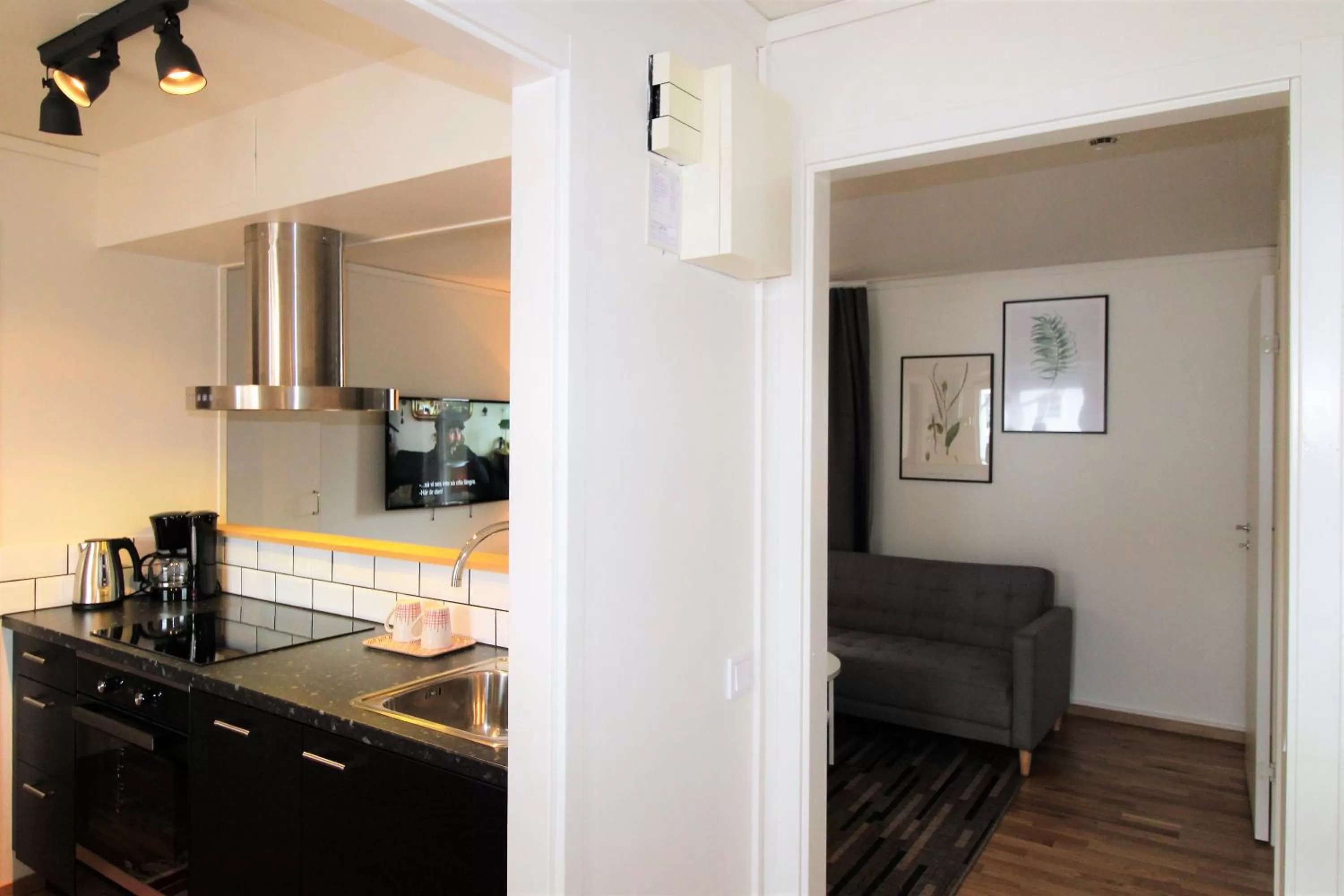 Kitchen or kitchenette in Easy Livin' Apartment Hotel