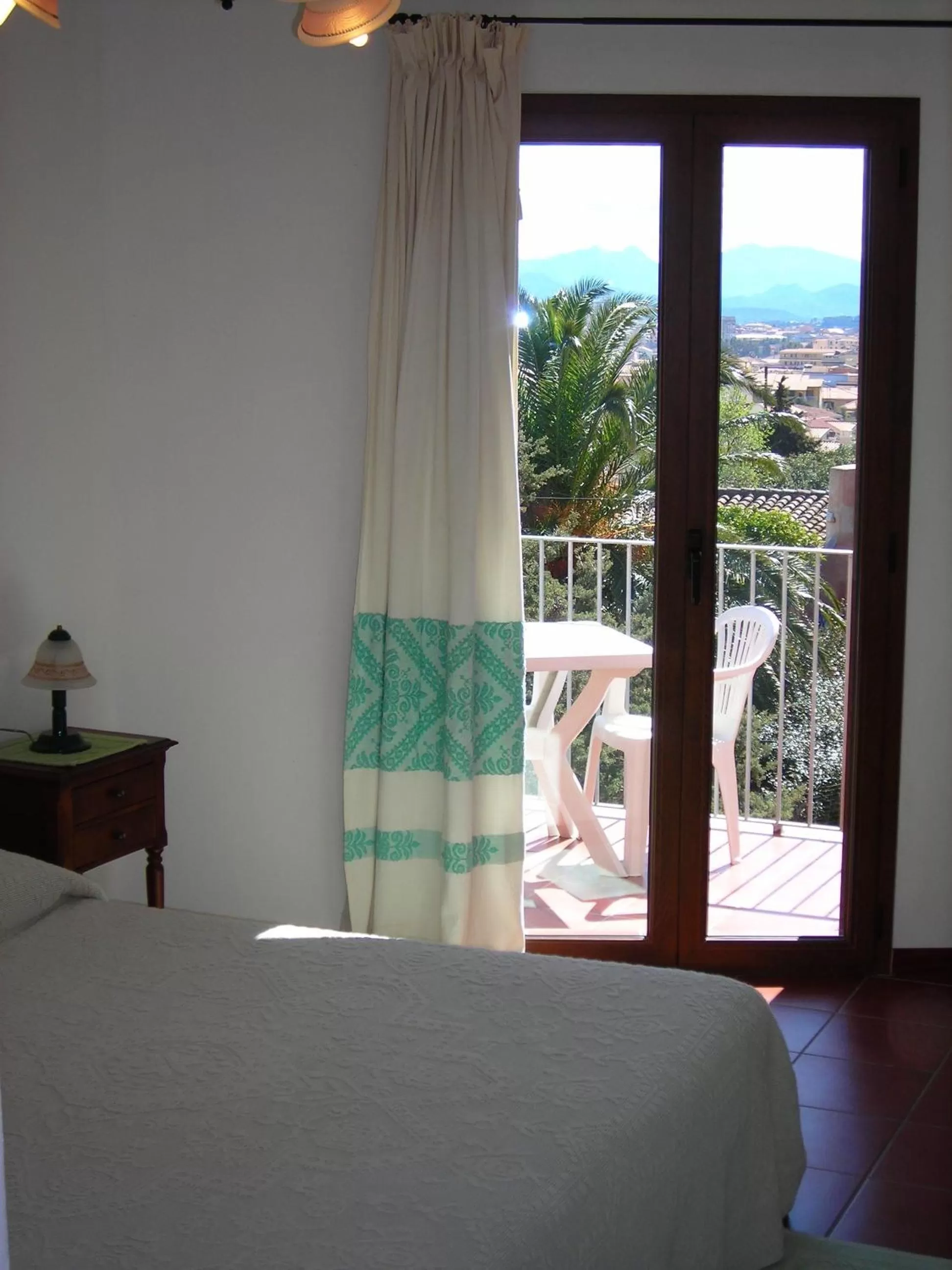 Day, Bed in Bed & Breakfast Dessole