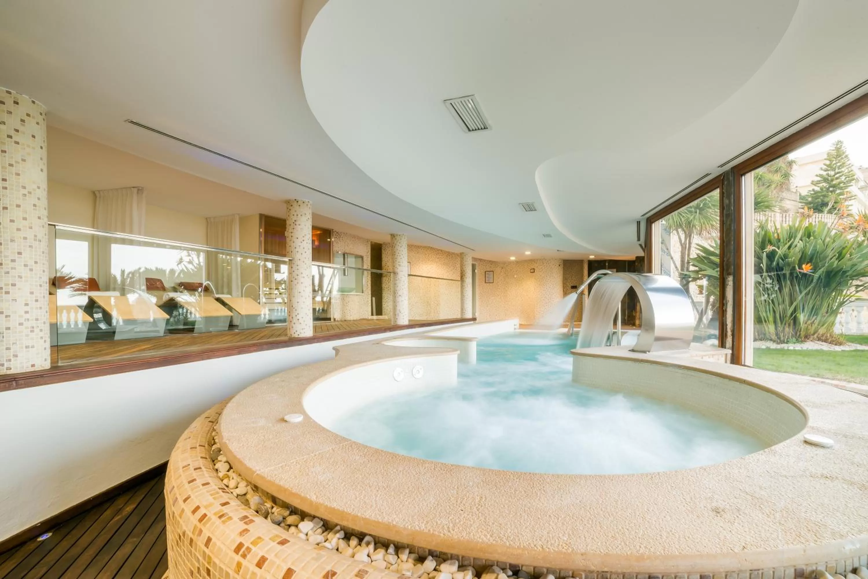 Hot Spring Bath in Nixe Palace