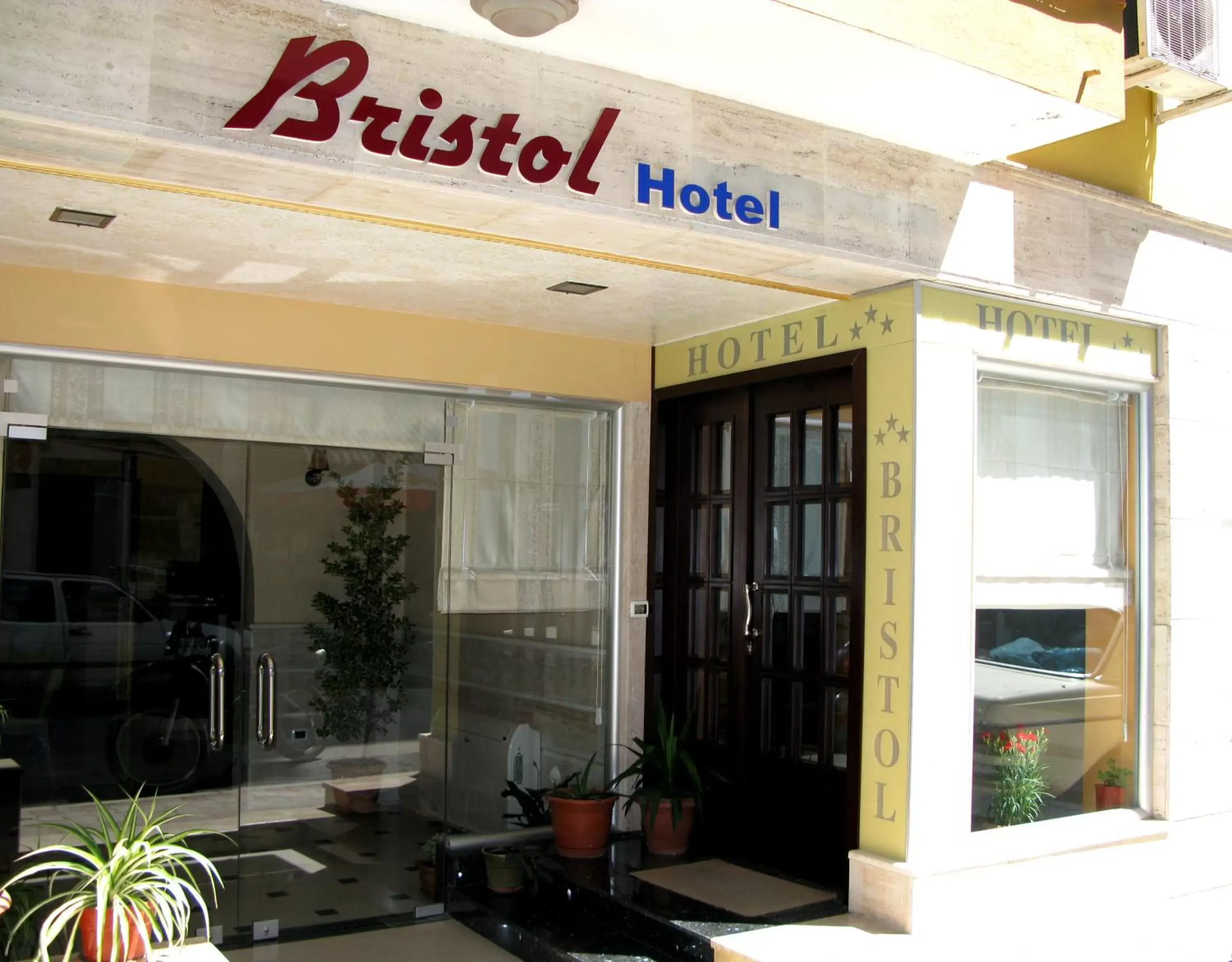 Bristol Hotel Tirana Bristol Hotel Tirana