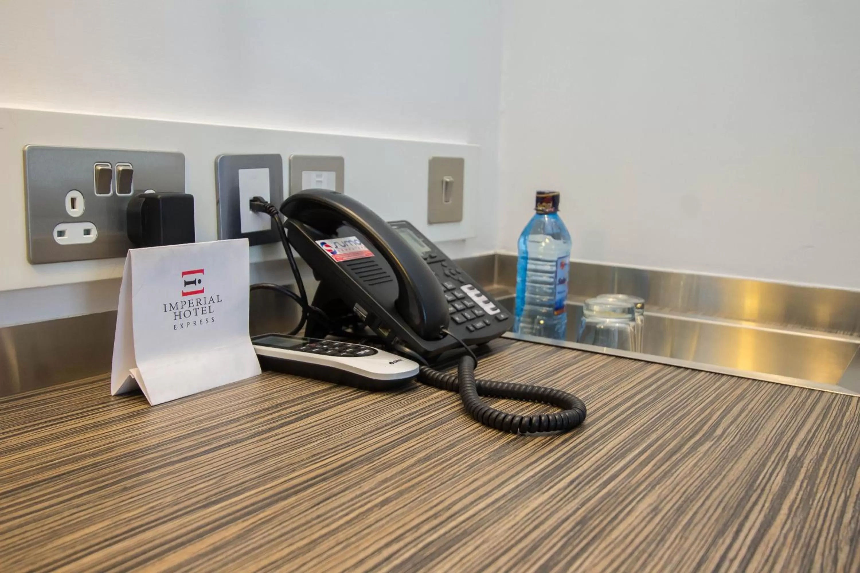 Area and facilities in Imperial Hotel Express