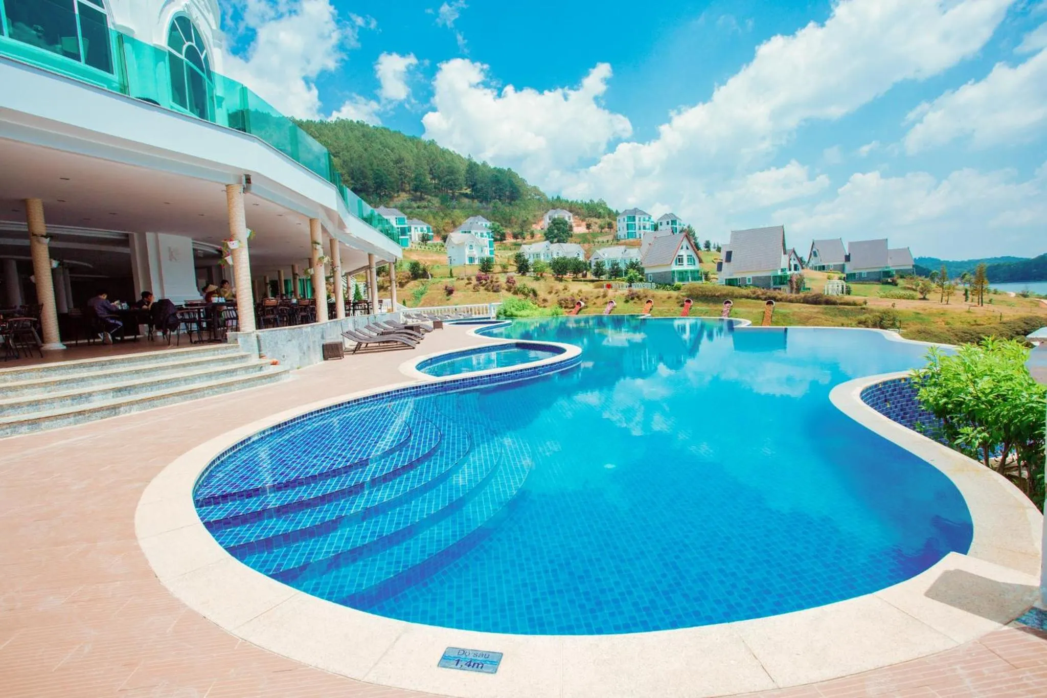 Swimming pool in Dalat Wonder Resort