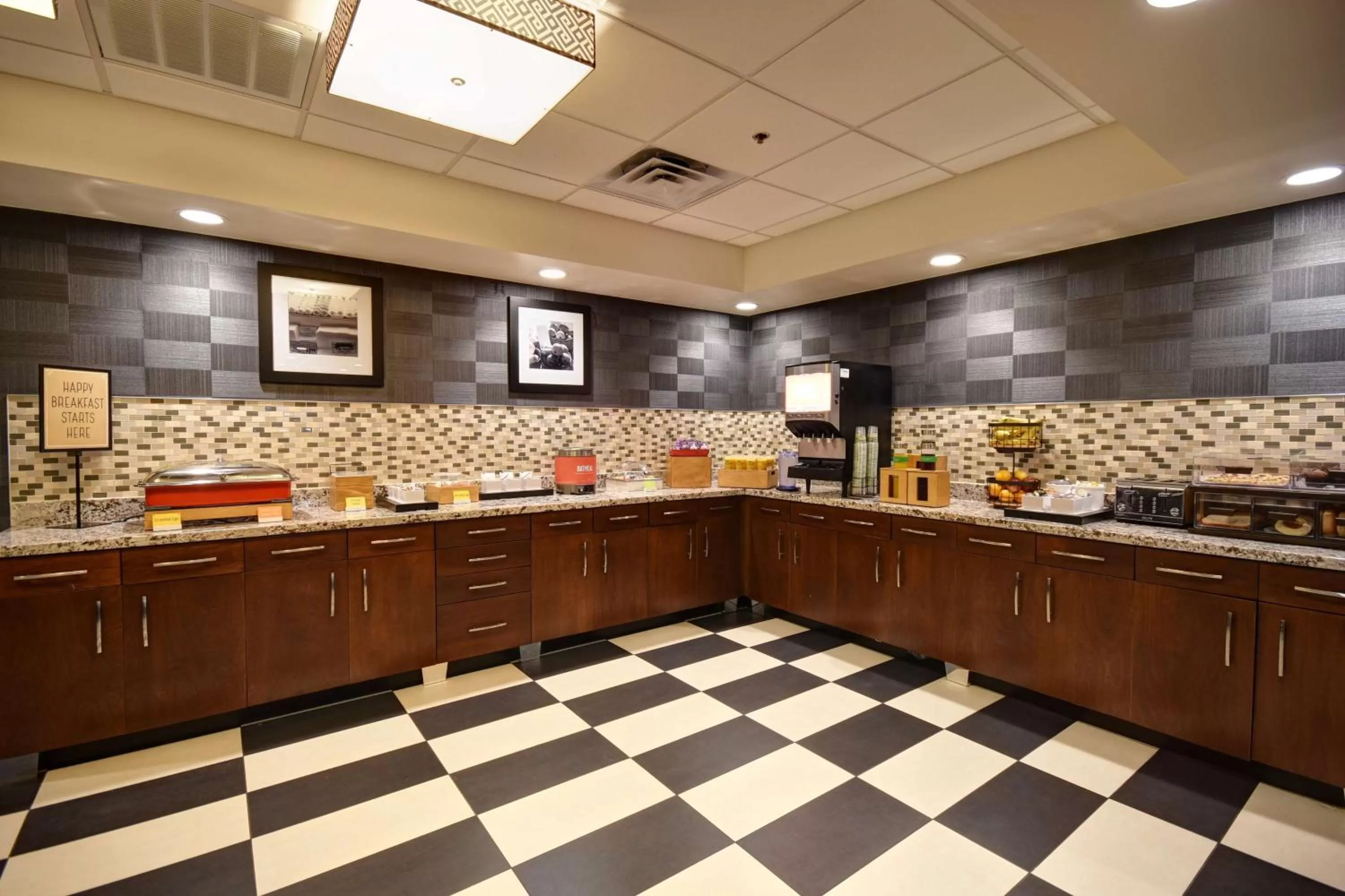 Breakfast in Hampton Inn Auburn