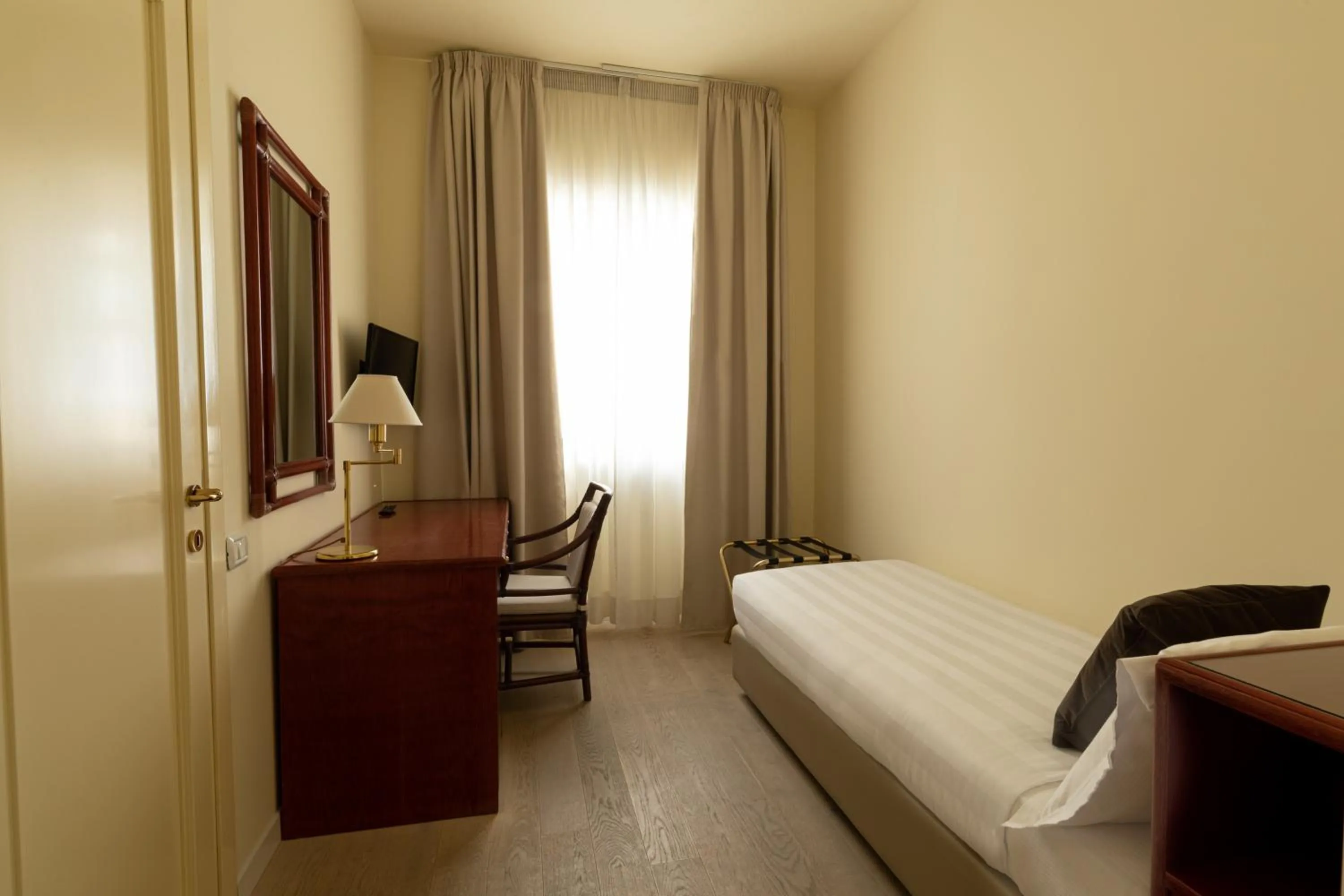 Bedroom, Bed in Hotel Enzo