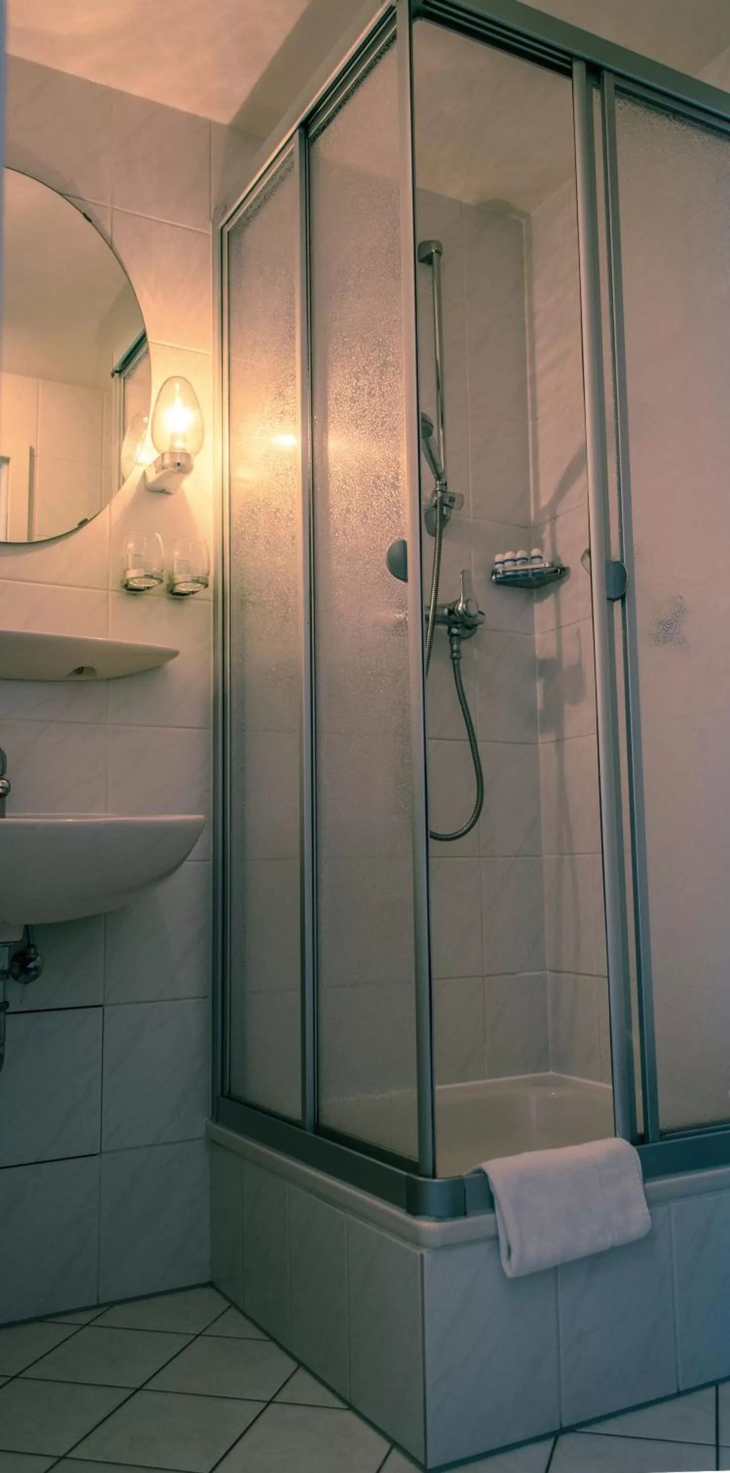 Bathroom in Hotel Meereswelle - Anno 1875