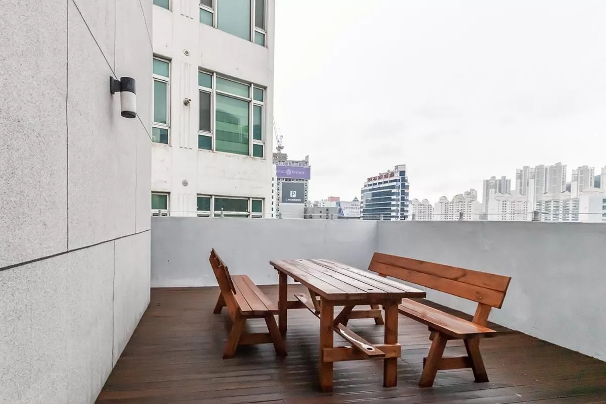 Seomyeon Brown-dot hotel Gold