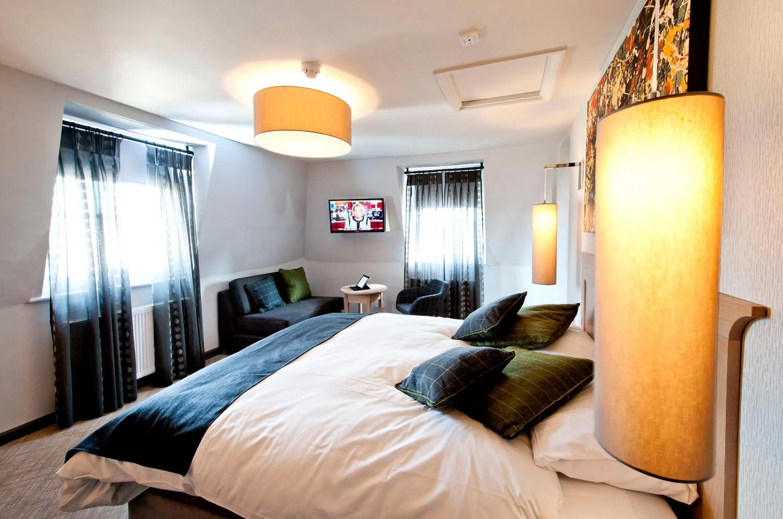 Coffee/tea facilities, Bed in Dog and Partridge by Greene King Inns