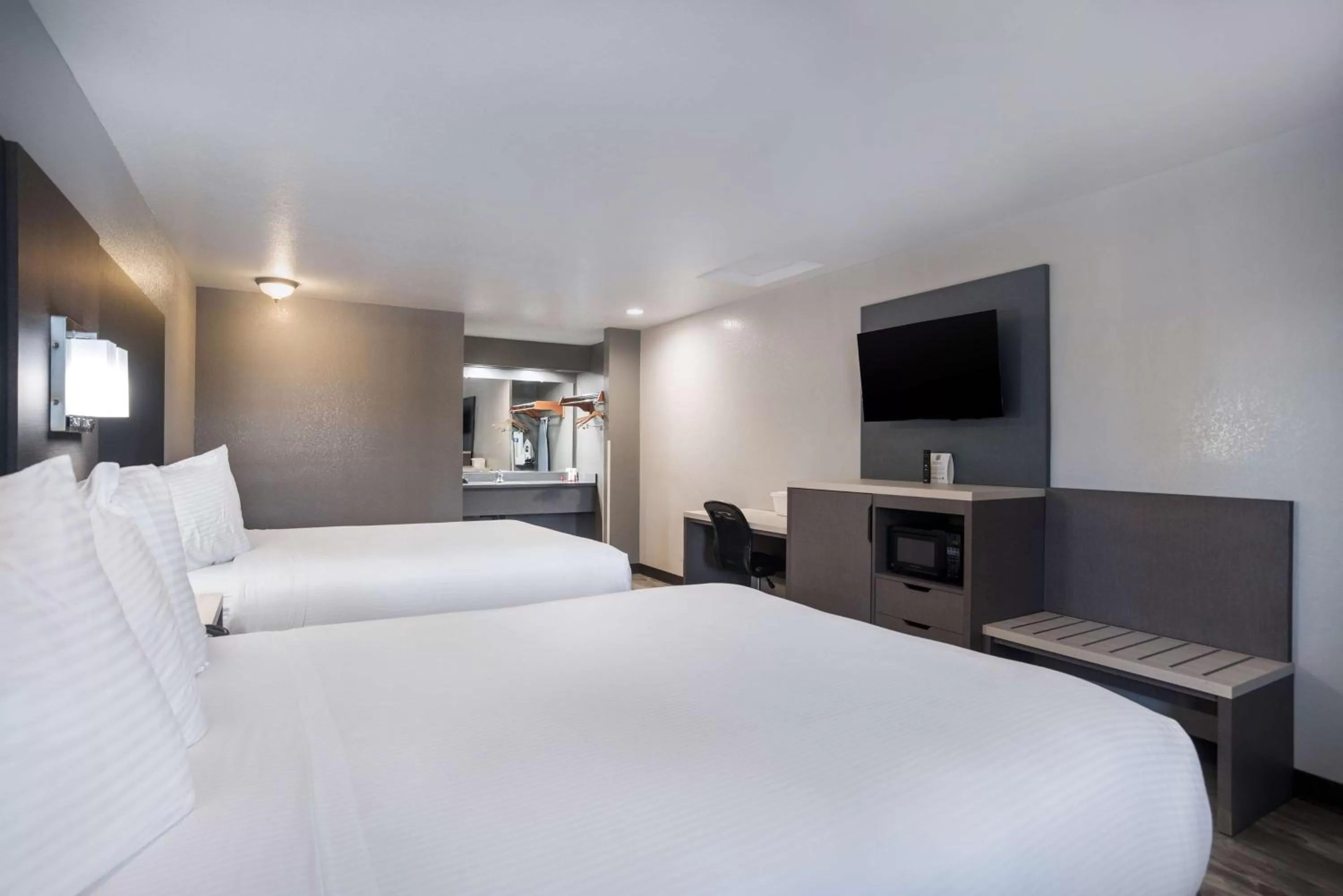 Bedroom, Bed in SureStay Hotel by Best Western Ukiah