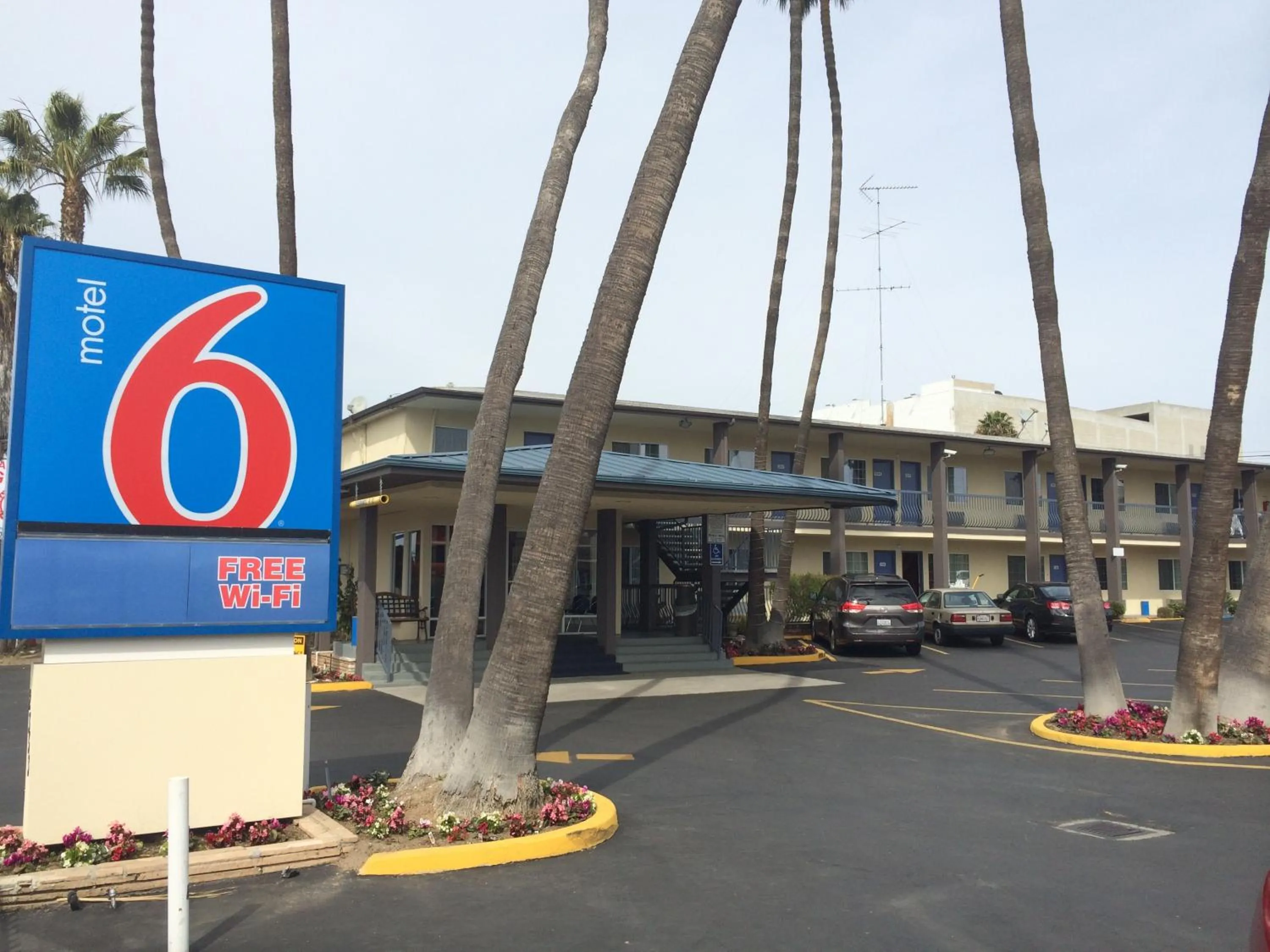 Facade/entrance in Motel 6 San Diego, CA Airport Harbor