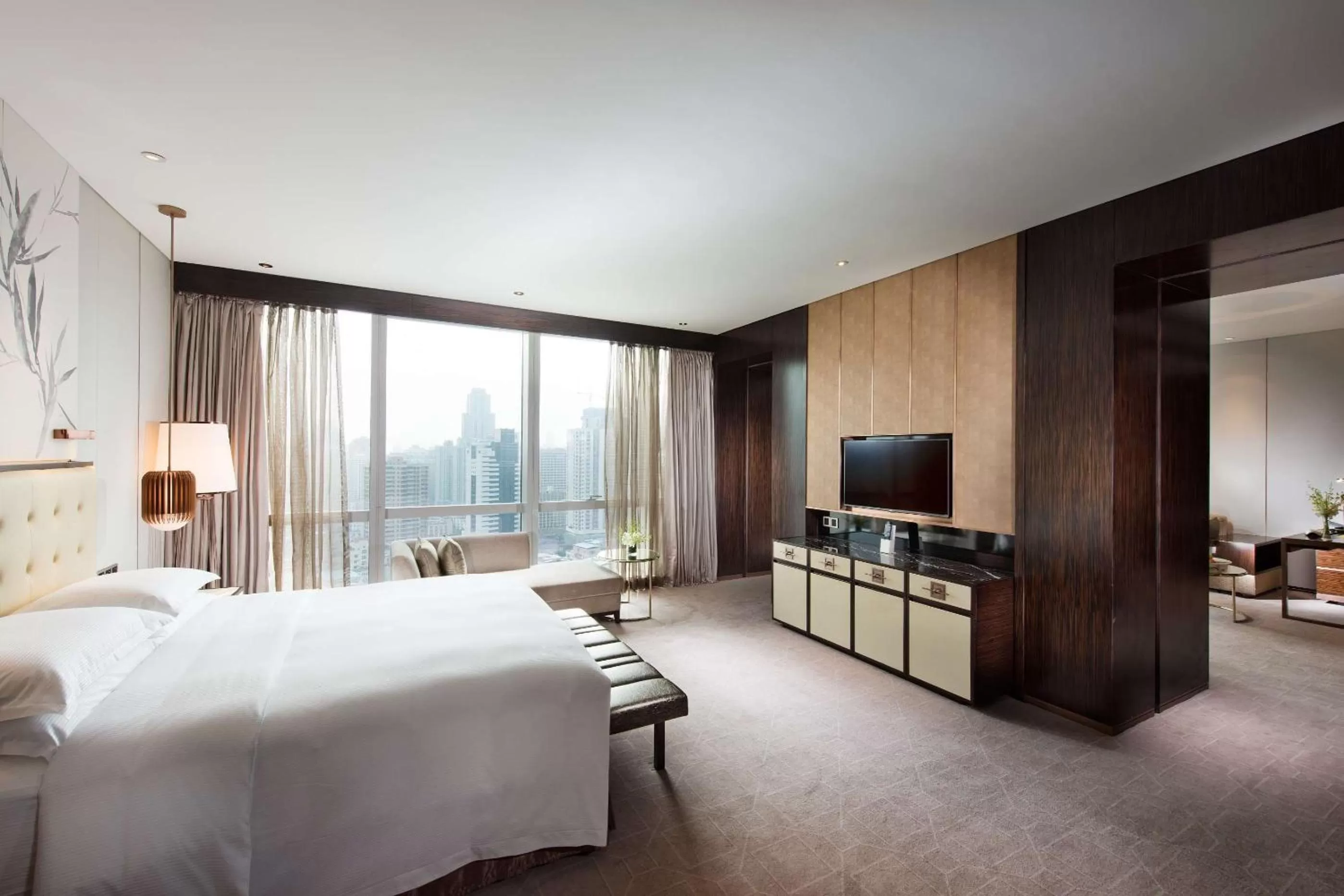 Bed in Hilton Shenzhen Futian, Metro Station at Hotel Front Door, Close to Futian Convention & Exhibition Center