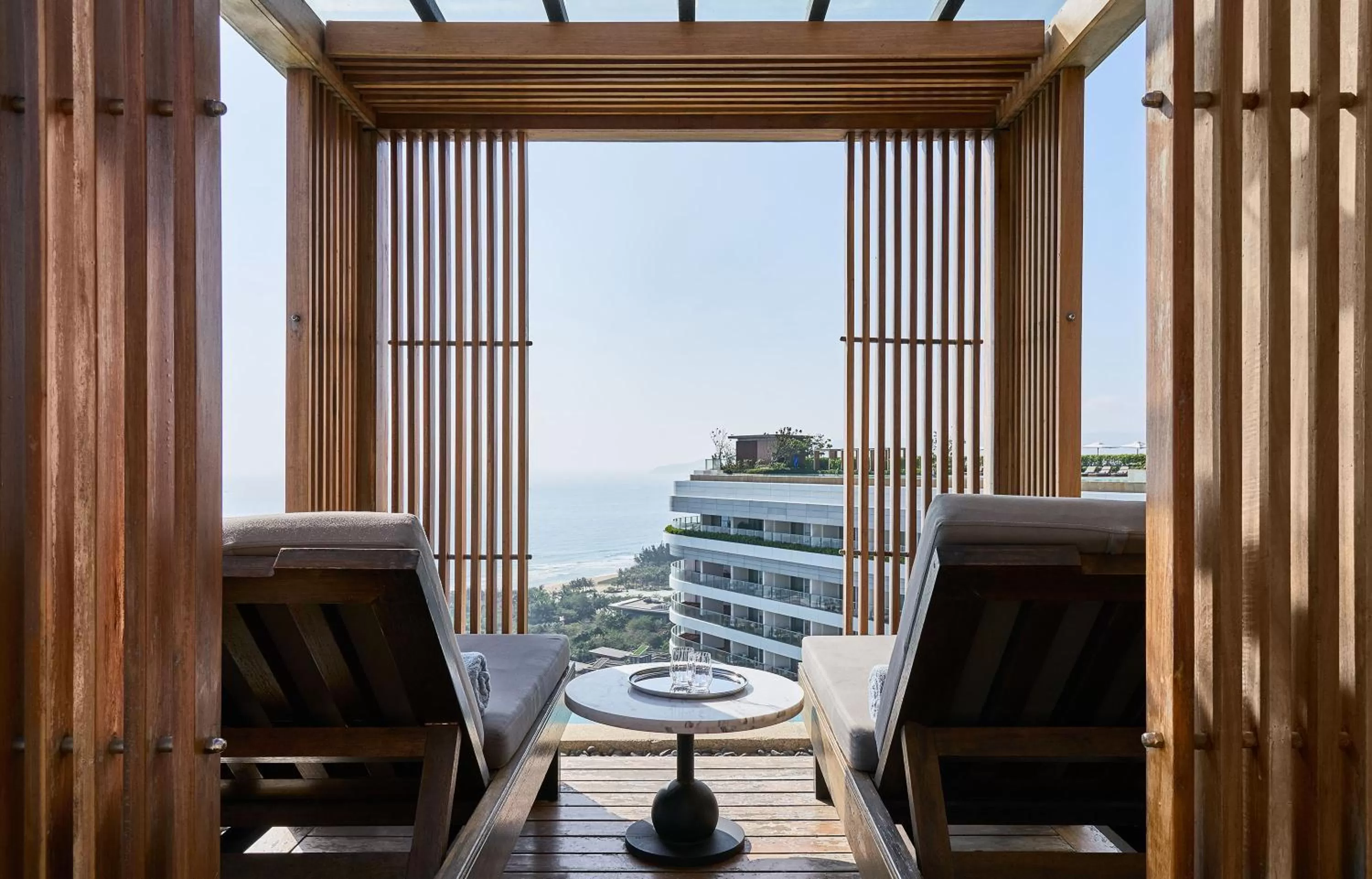 Lounge or bar in Rosewood Sanya