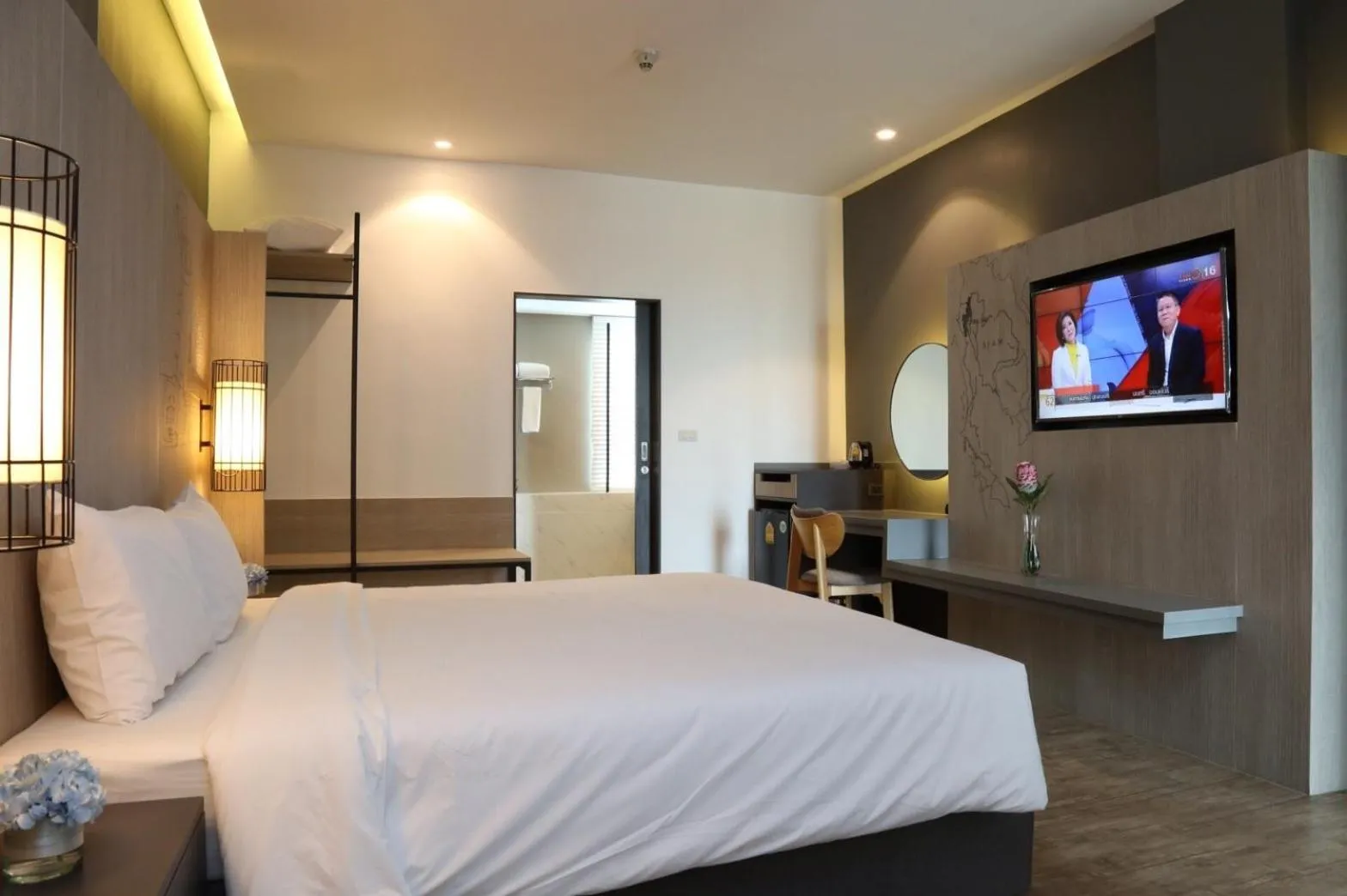 Bedroom, Bed in Miracle Suvarnabhumi Airport