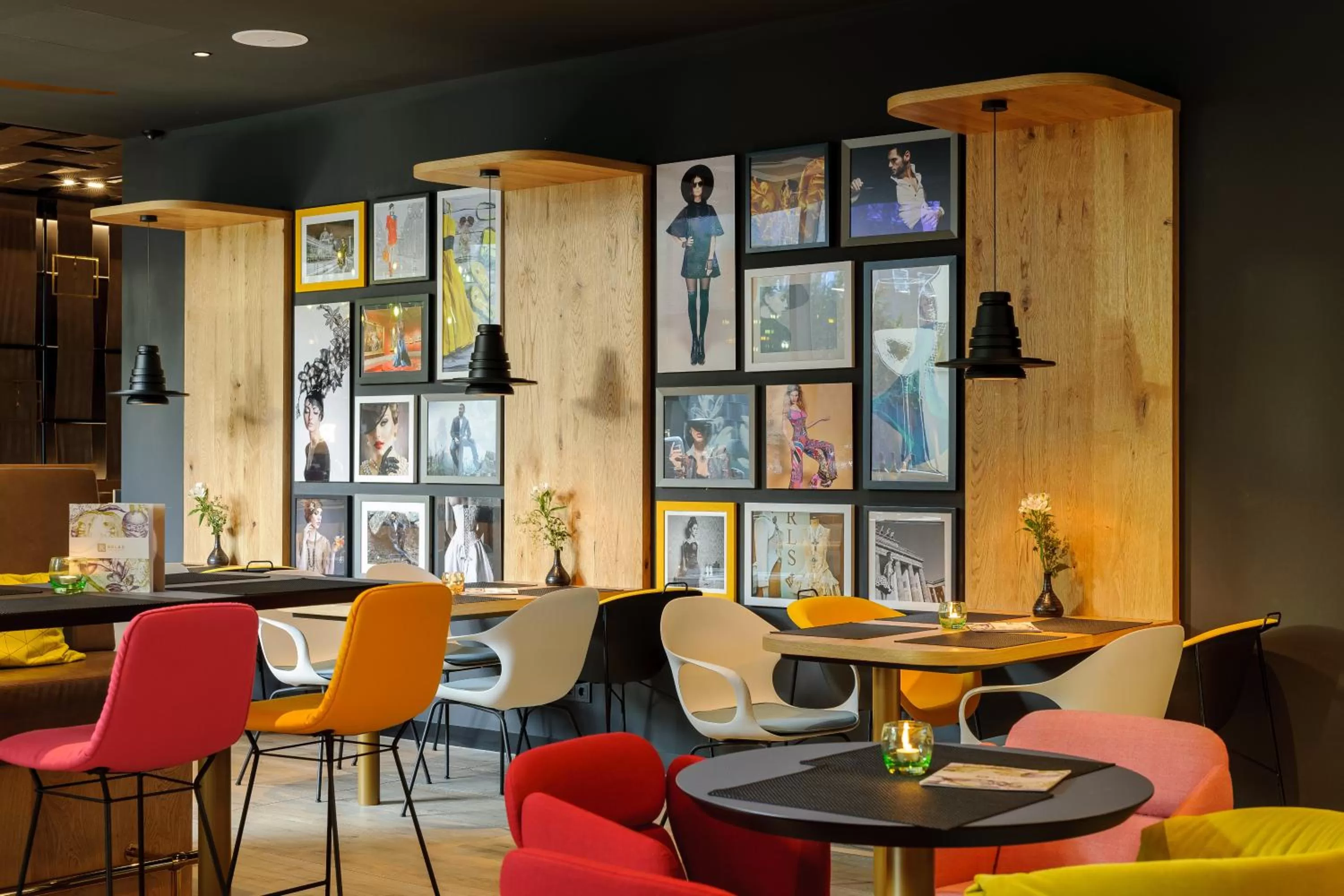 Restaurant/places to eat in MERCURE Hotel Berlin Wittenbergplatz