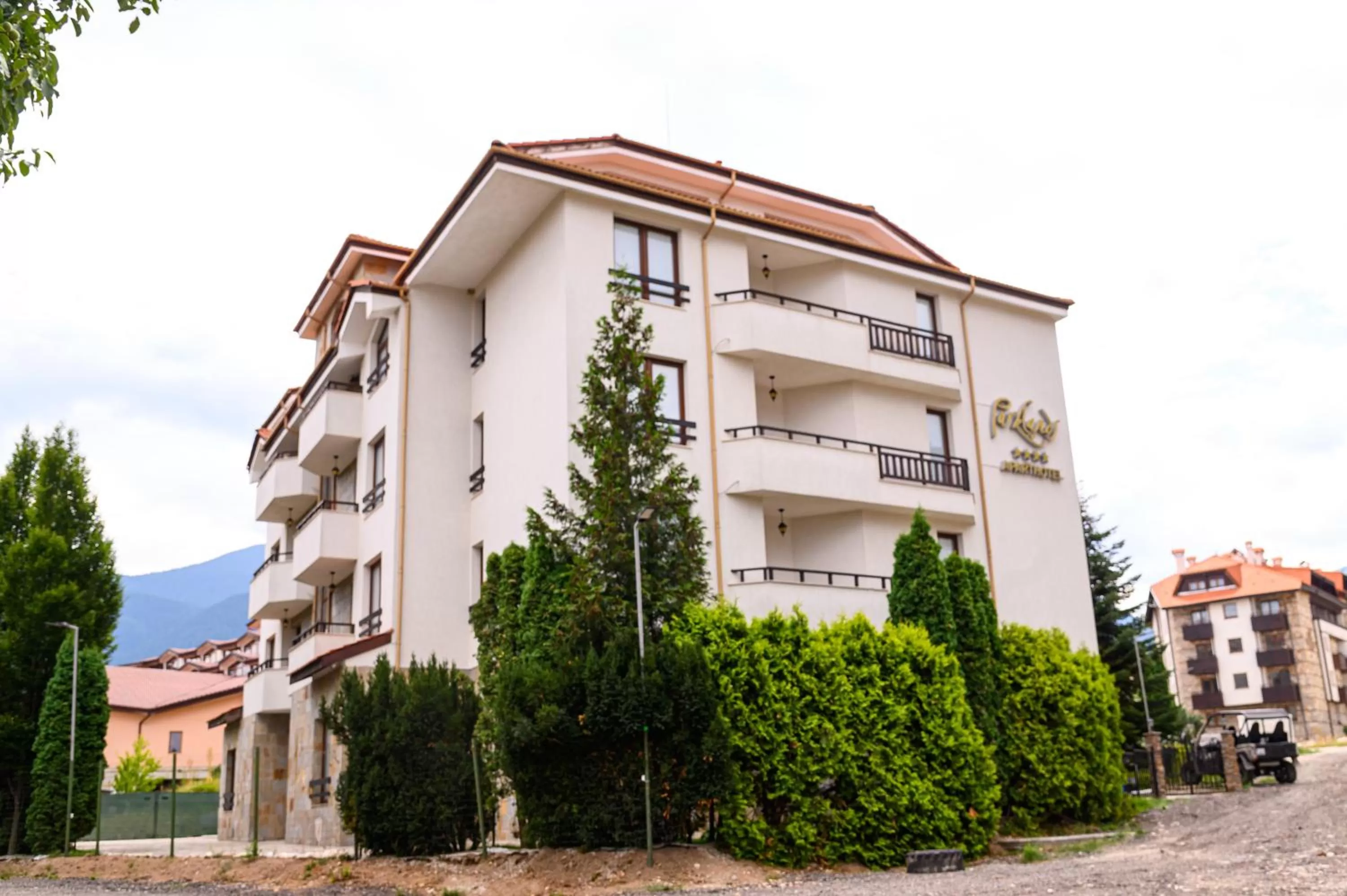 Property building in Parklands Hotel & Pool