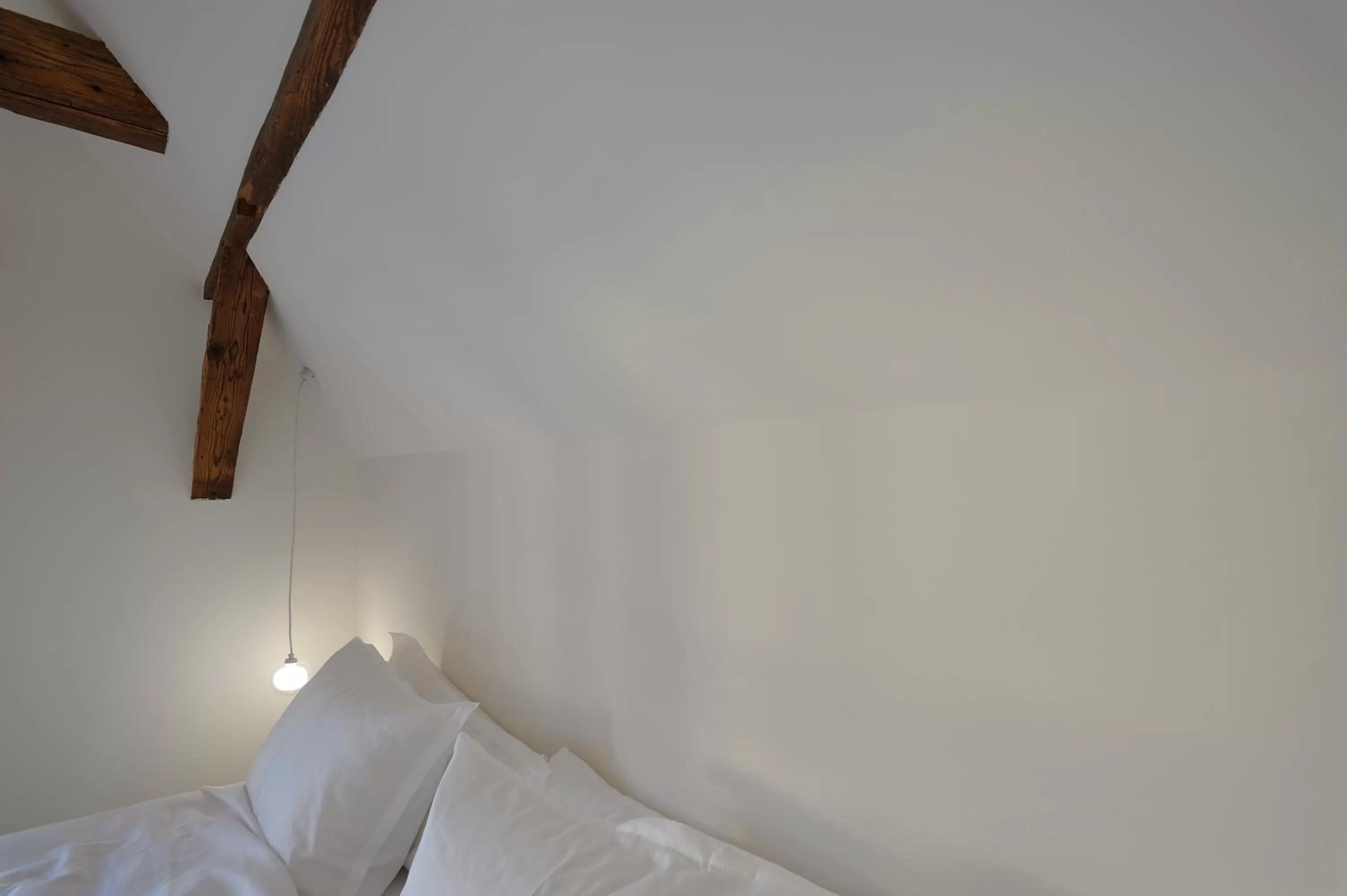 Photo of the whole room, Bed in BAR10ZIMMER