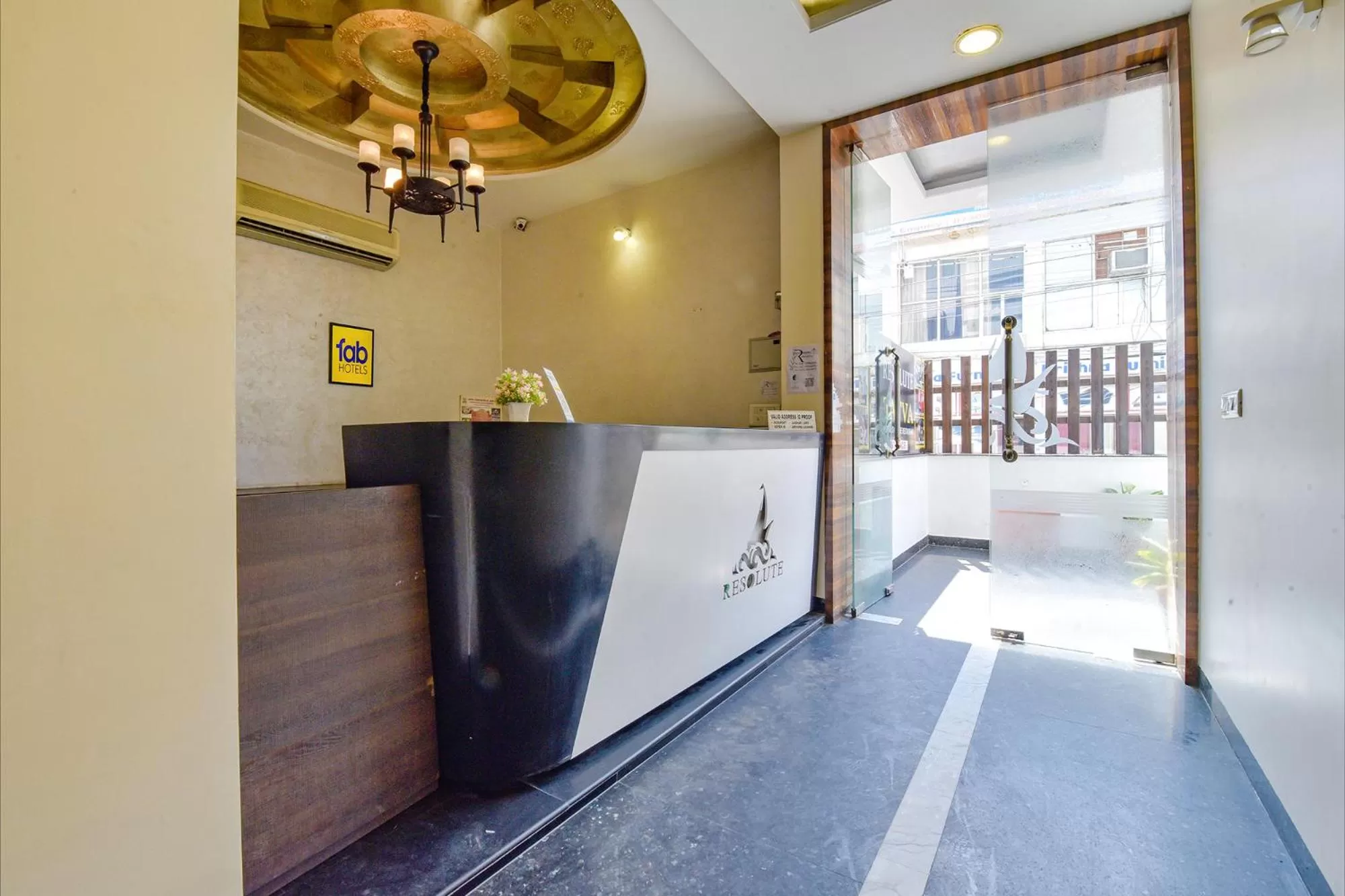 Lobby or reception in FabHotel Resolute