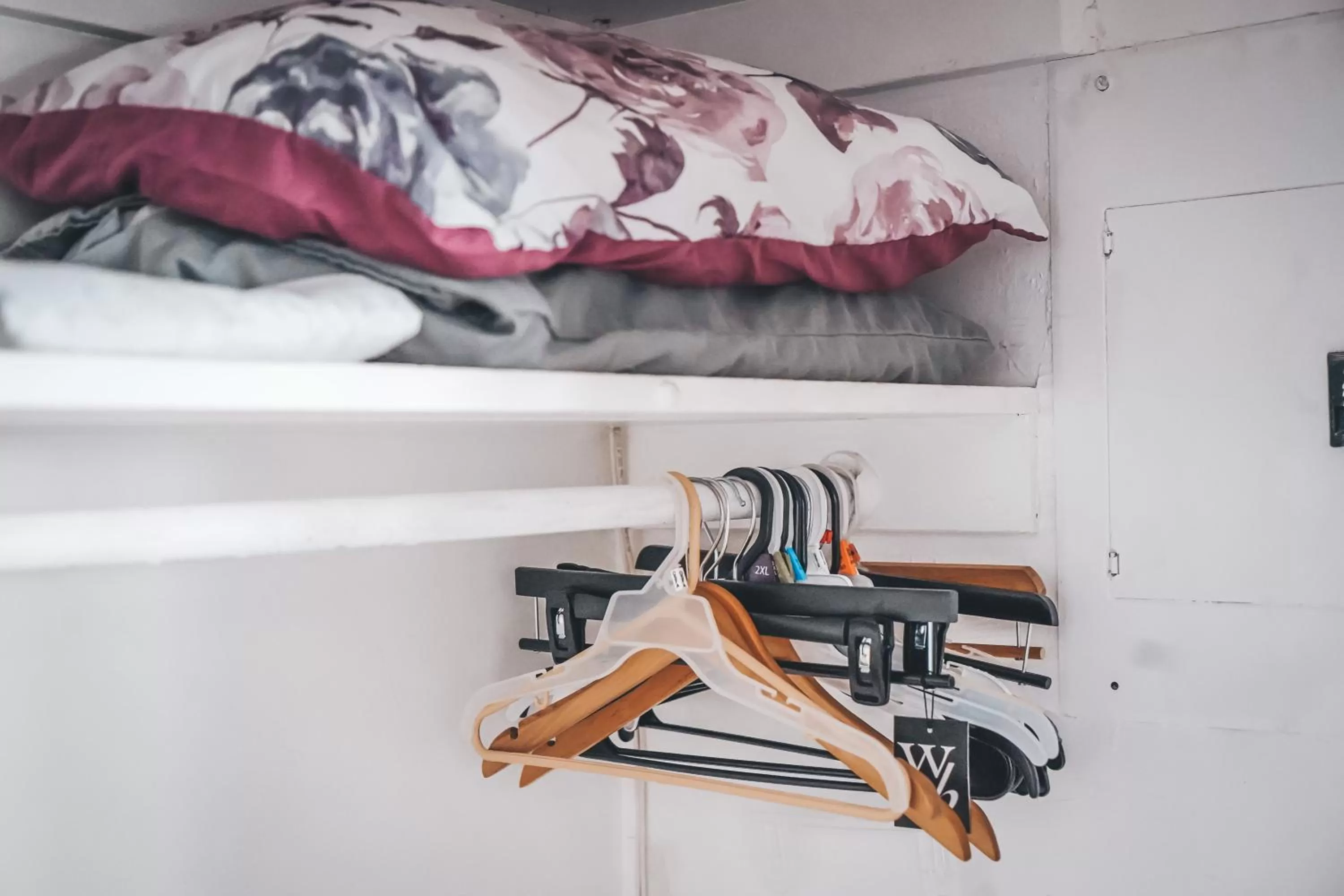 wardrobe in Hollywood Light Haven Lodge