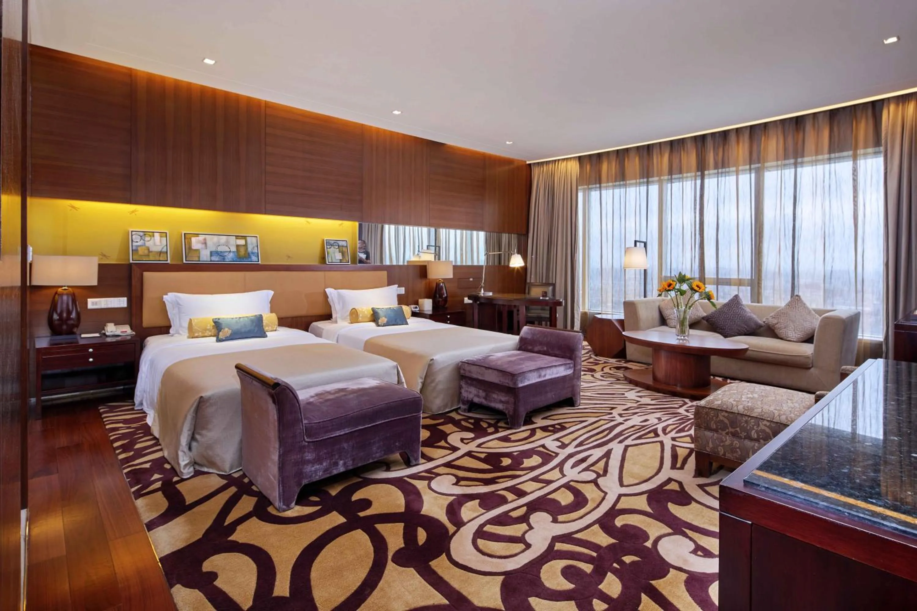 Bedroom, Bed in HJ International Hotel