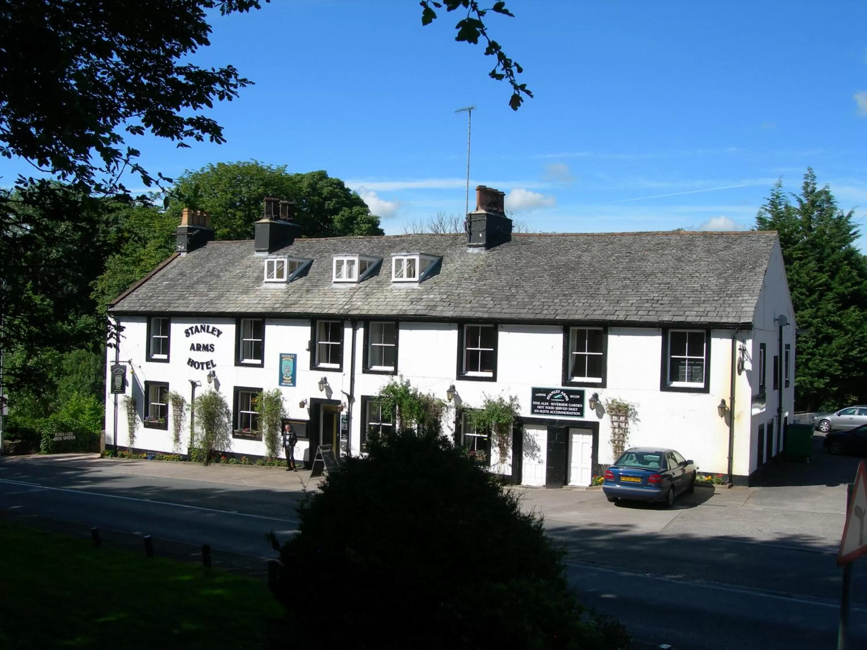 Property building in Stanley Arms Hotel